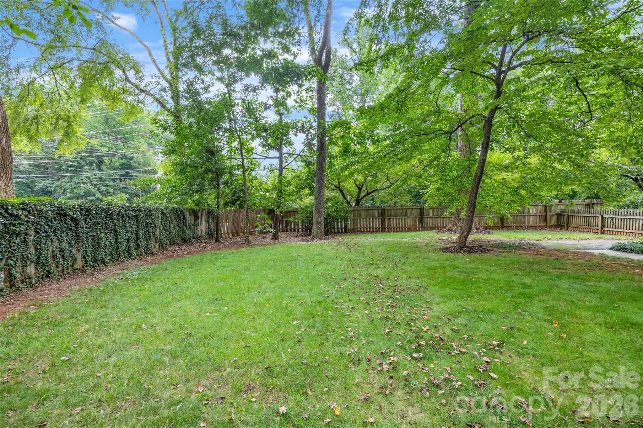 6233 Rose Valley Dr, Charlotte, NC 28210