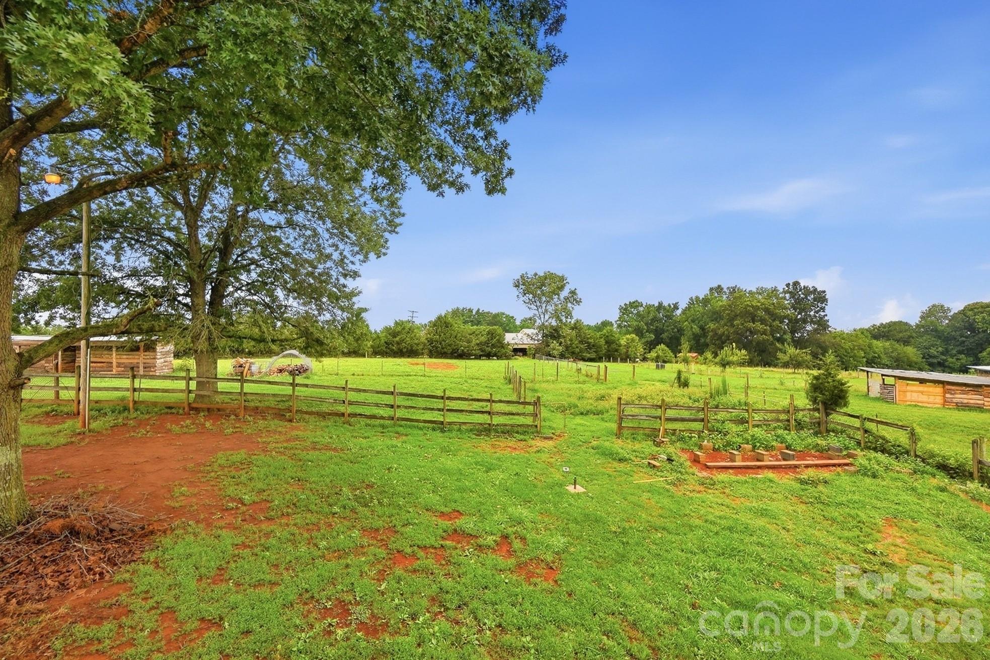 3881 Summerow Rd, Maiden, NC 28650