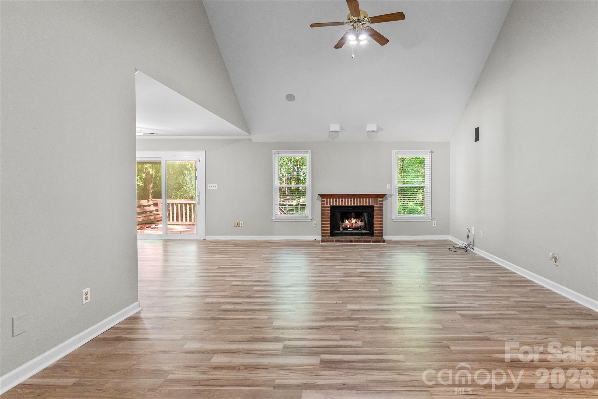 823 Thistledown Dr, Rock Hill, SC 29730