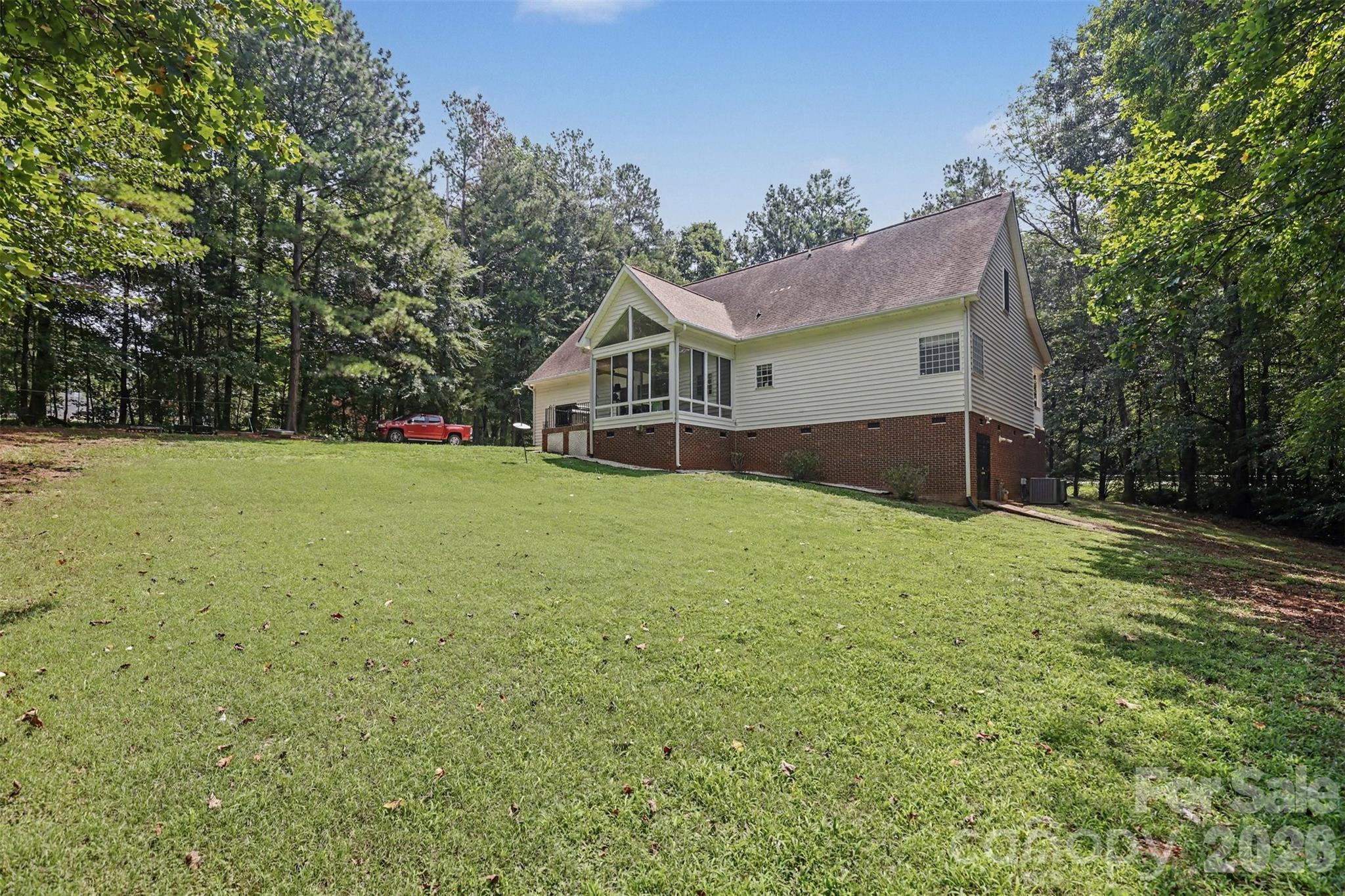 8401 Shelley Mullis Rd, Fort Mill, SC 29707