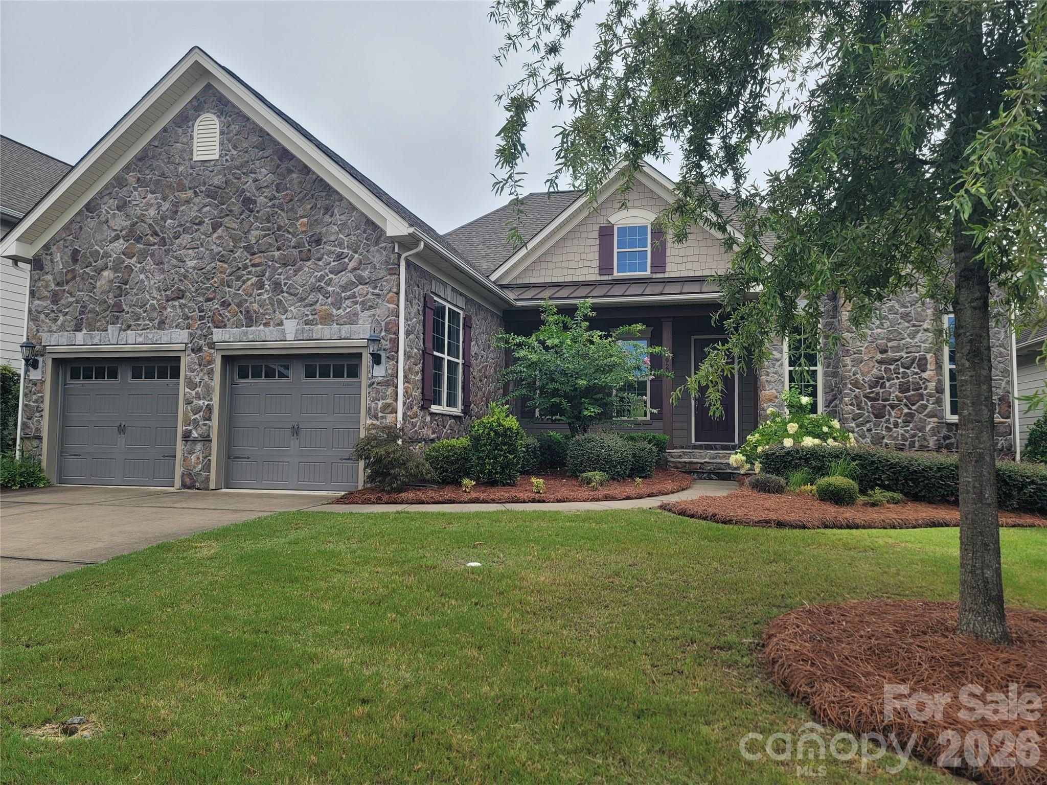 14920 High Bluff Ct, Charlotte, NC 28278