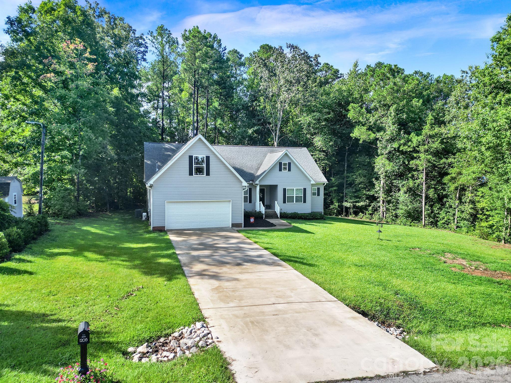 1205 Arundel Rd, Lancaster, SC 29720