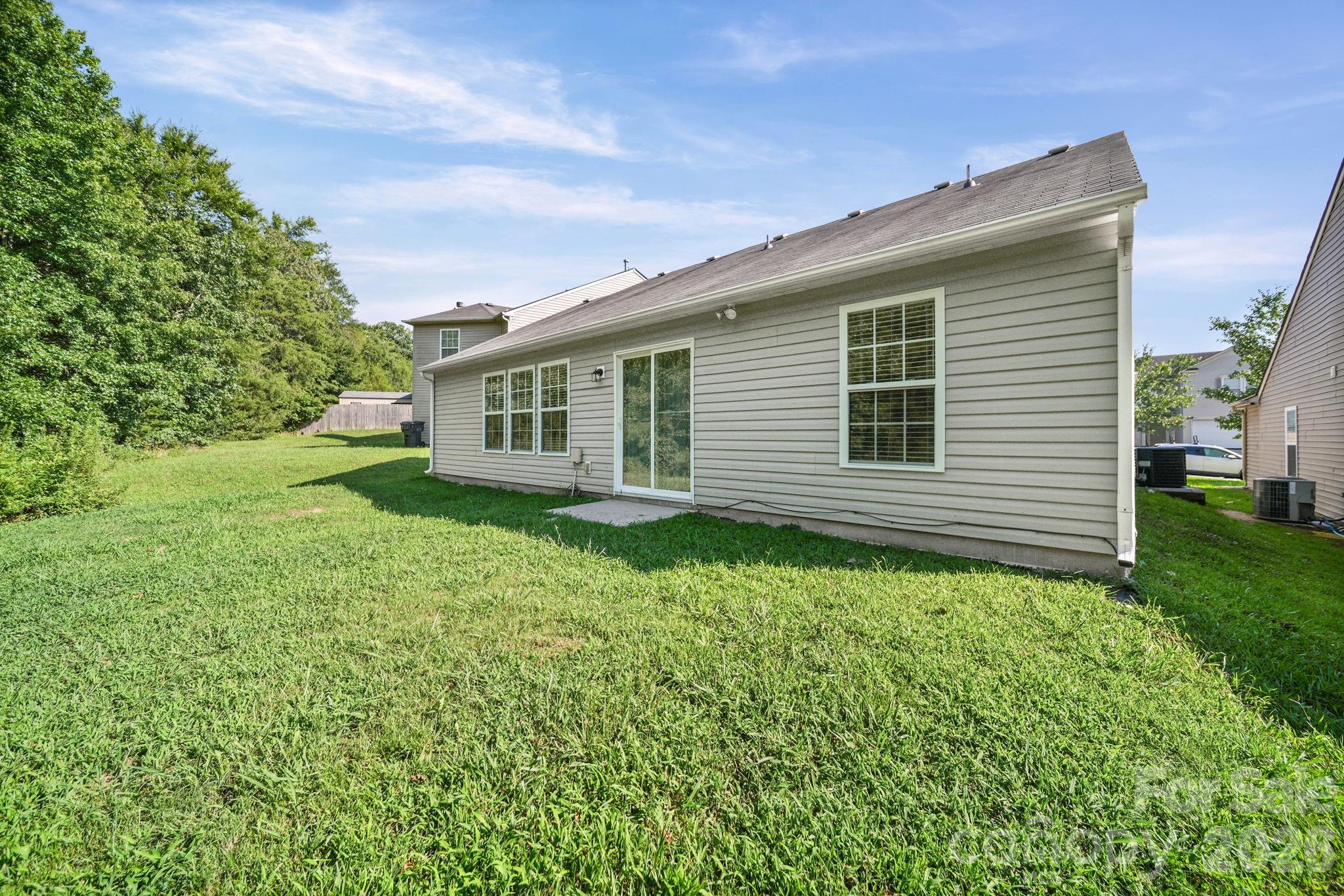 1604 Bray Dr, Charlotte, NC 28214