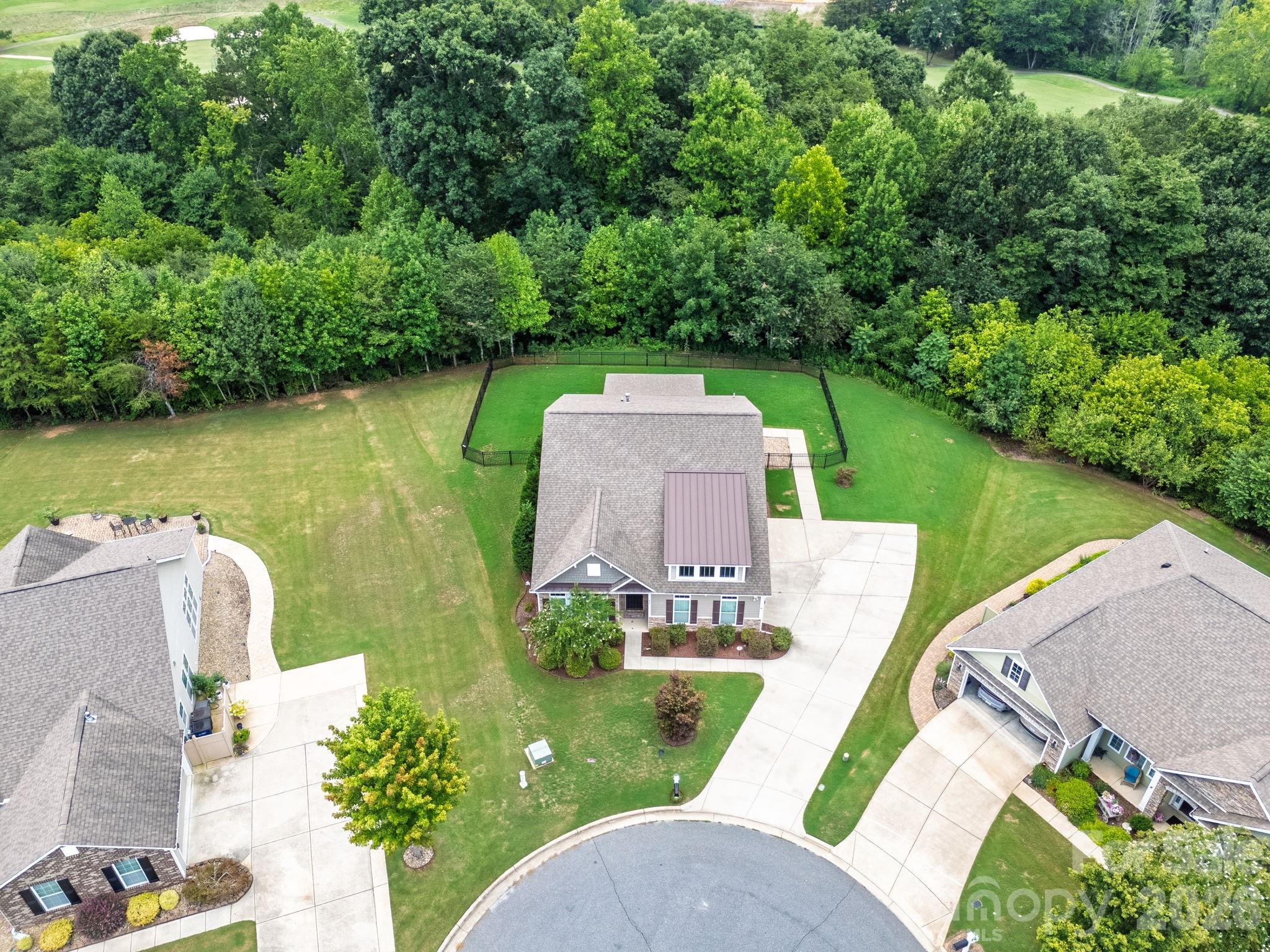 229 Hunters Hill Dr, Statesville, NC 28677