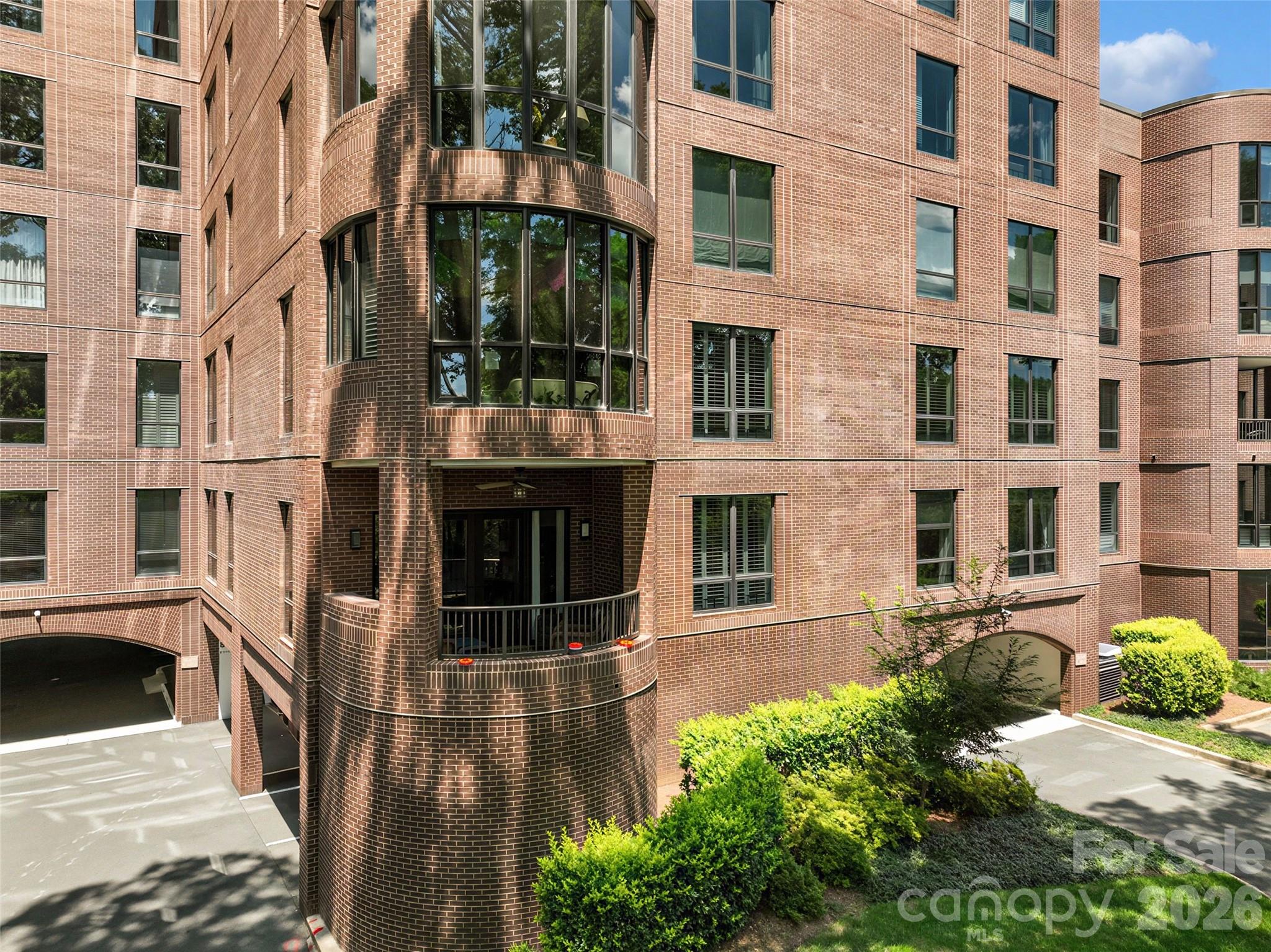 810 Cherokee Rd, Charlotte, NC 28207