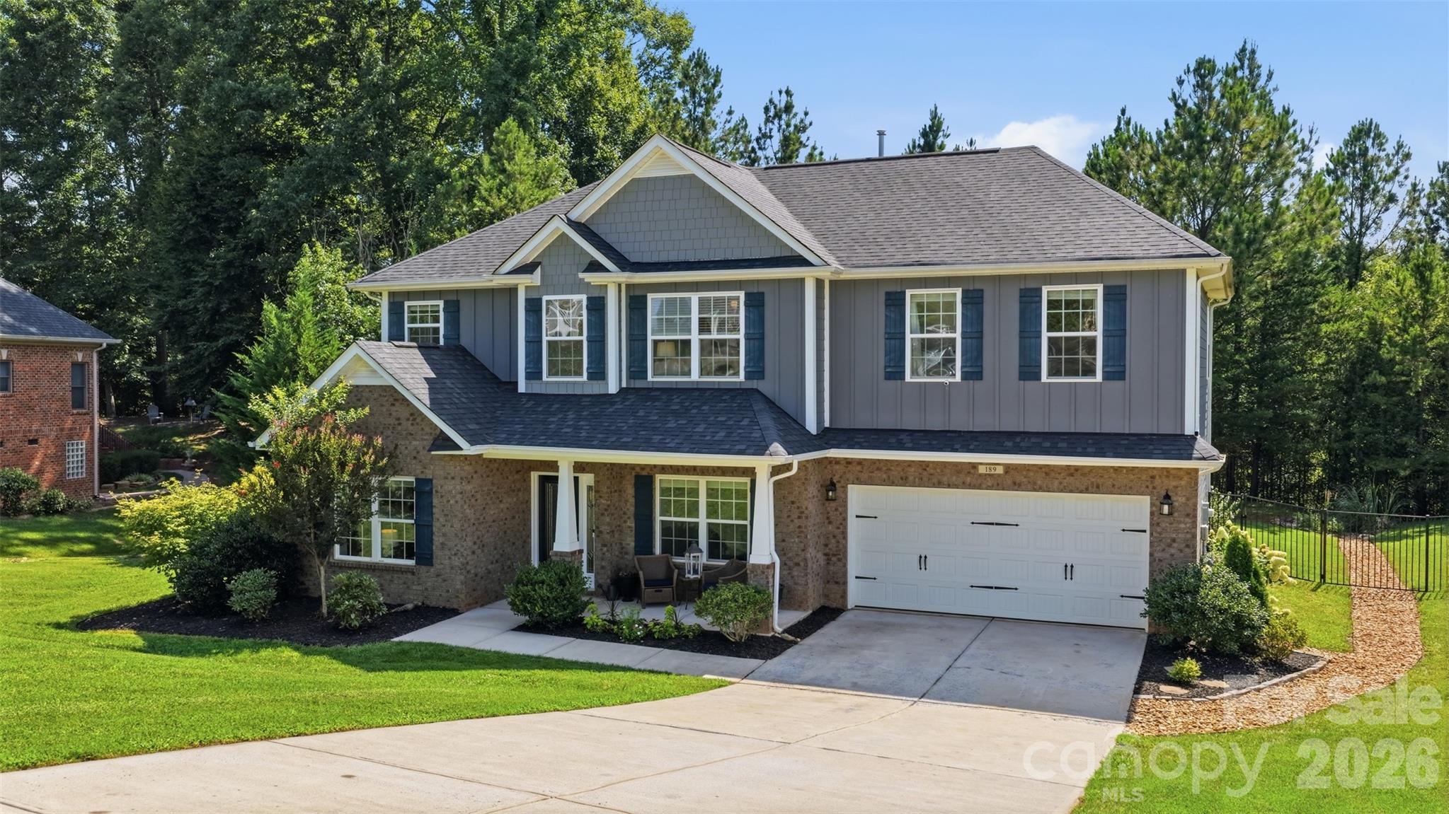 189 Hunters Hill Dr, Statesville, NC 28677