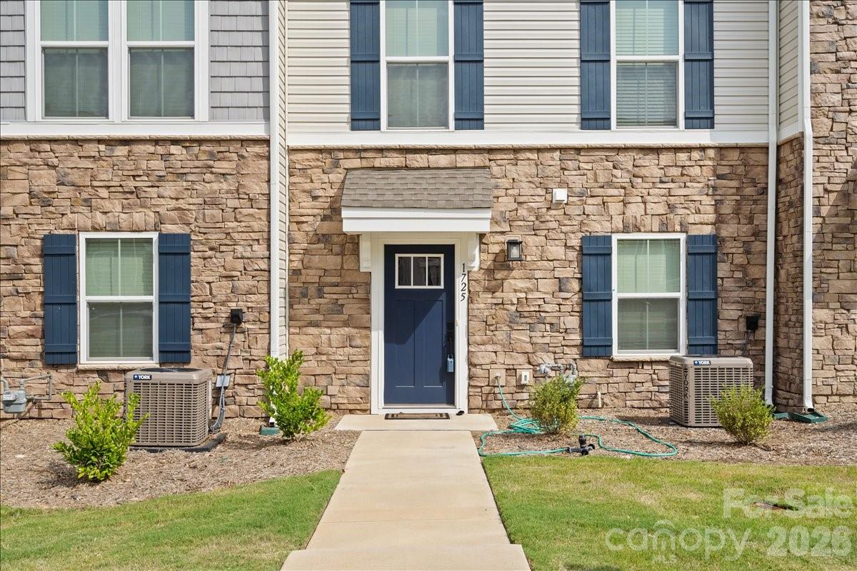 1725 Aspire St, Charlotte, NC 28262