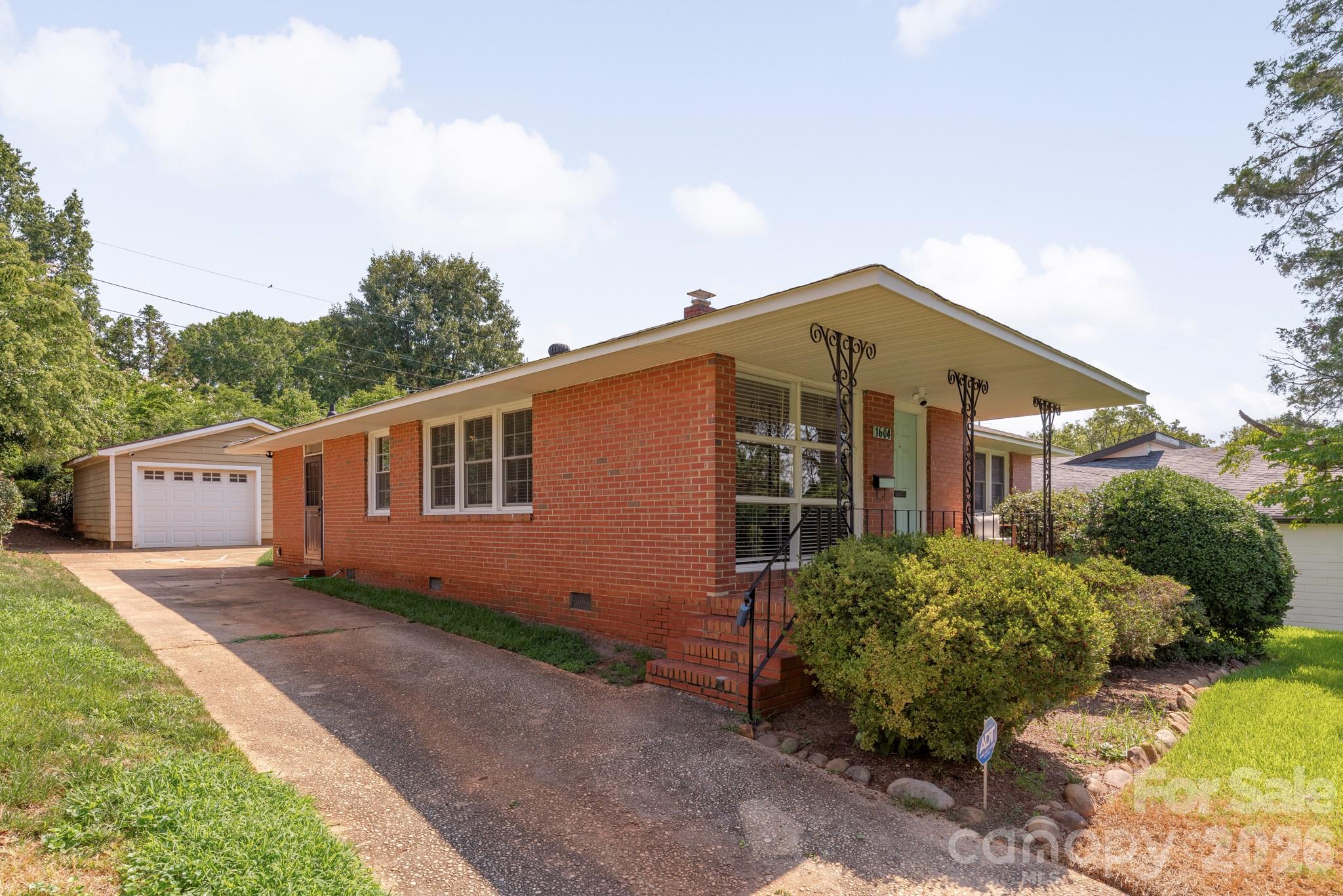 1604 Patton Ave, Charlotte, NC 28216