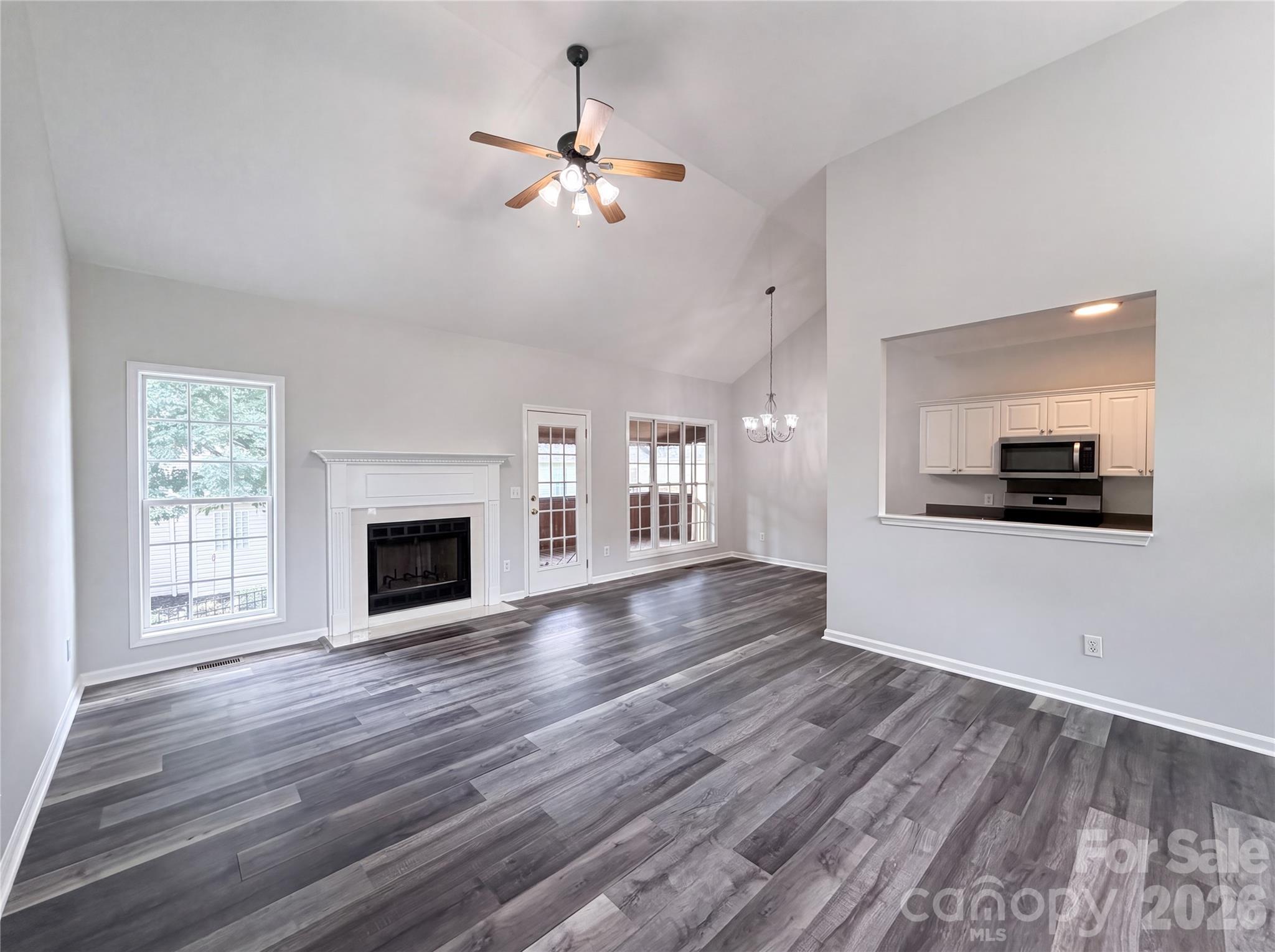 2160 Brantley Creek Dr, Kannapolis, NC 28083