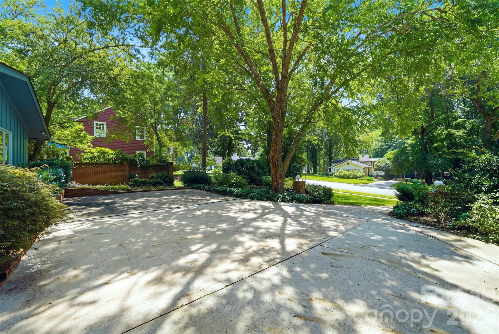331 Glen Oaks Rd, Charlotte, NC 28270