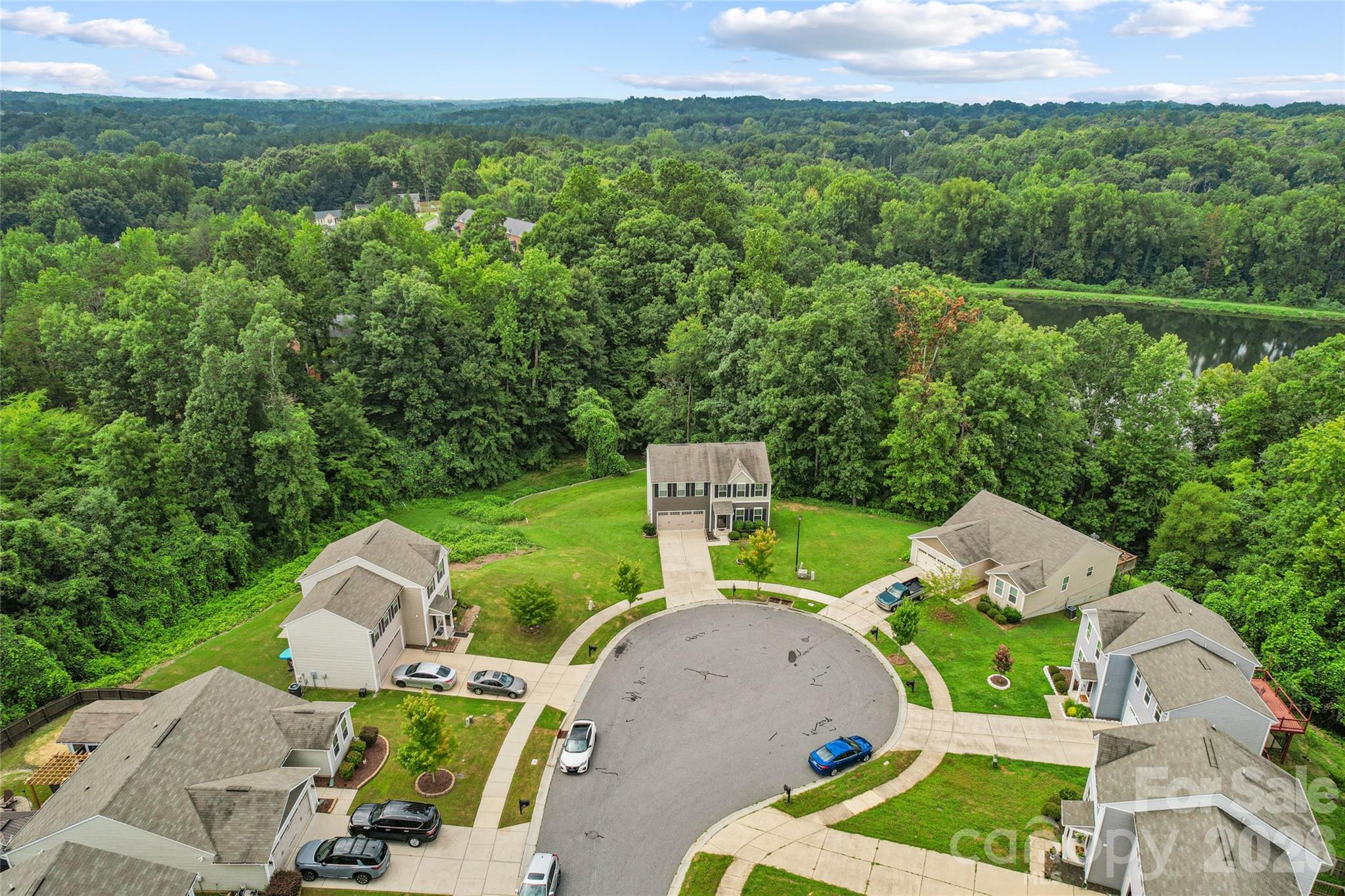 1076 SE Tangle Ridge Dr SE, Concord, NC 28025