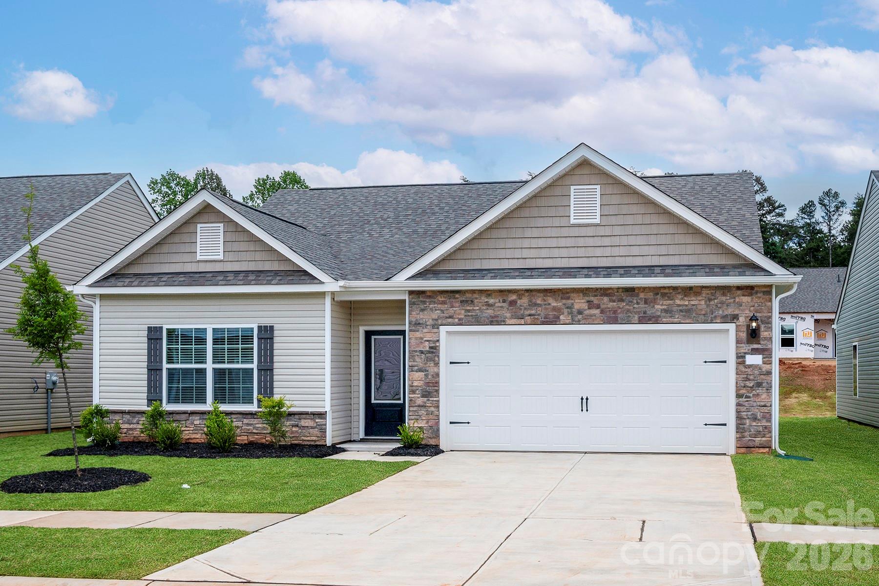 8117 Cravat Ct, Charlotte, NC 28215