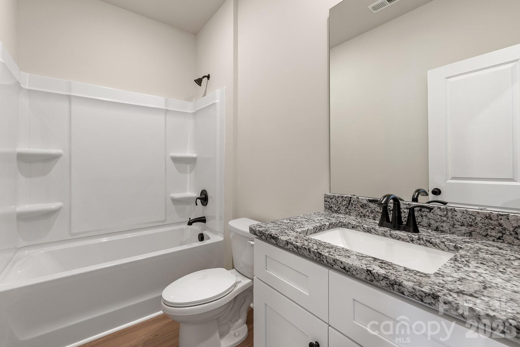 8129 Cravat Ct, Charlotte, NC 28215