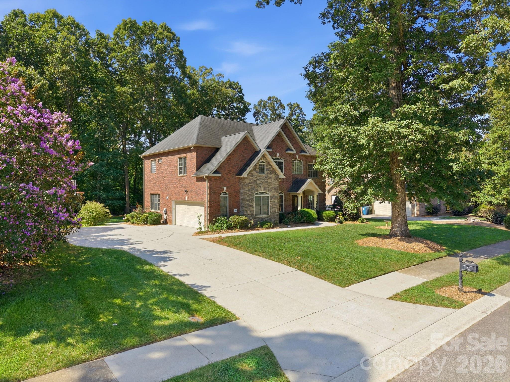 209 Churchill Dr, Salisbury, NC 28144