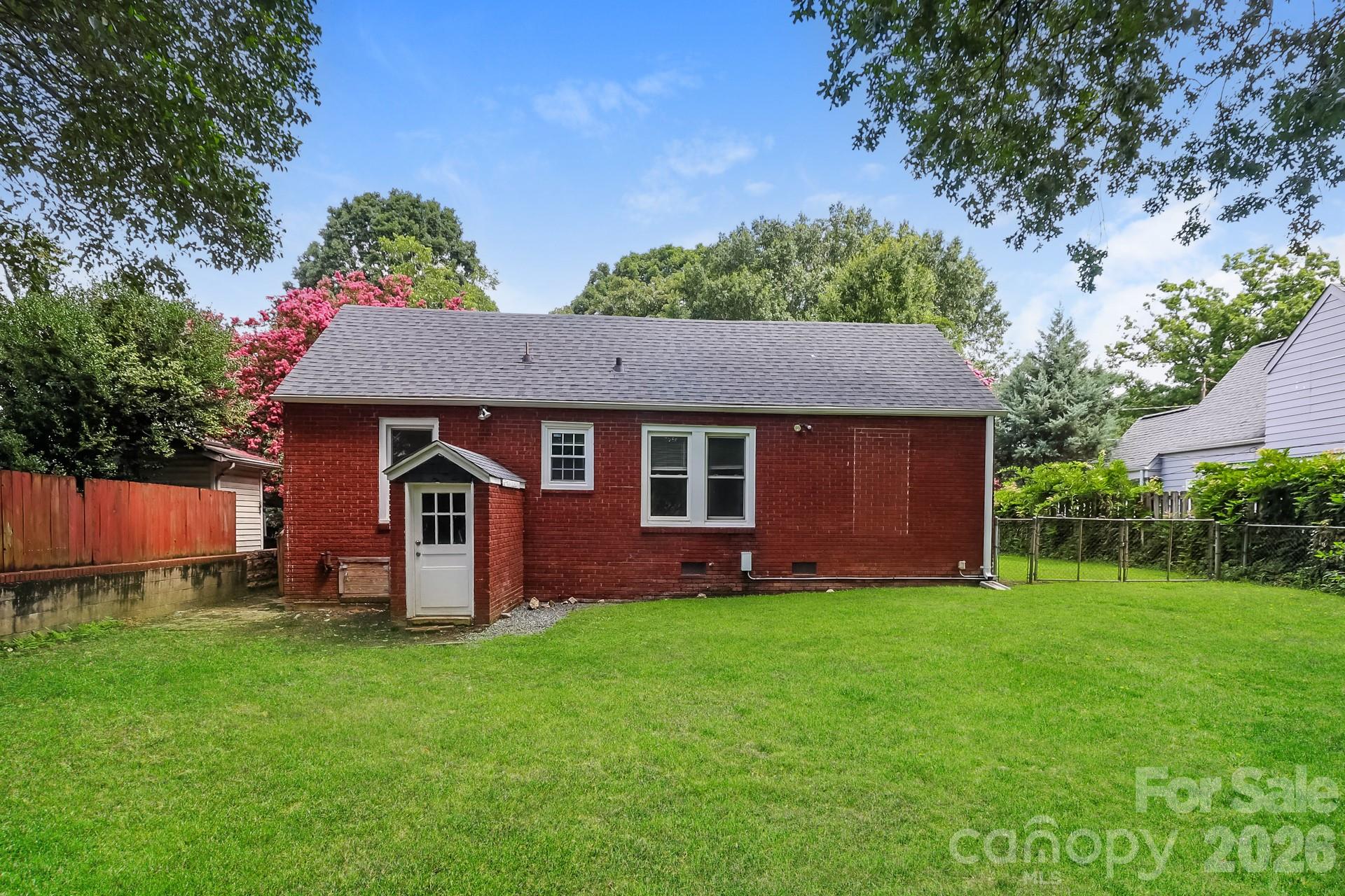 902 Venus St, Kannapolis, NC 28083