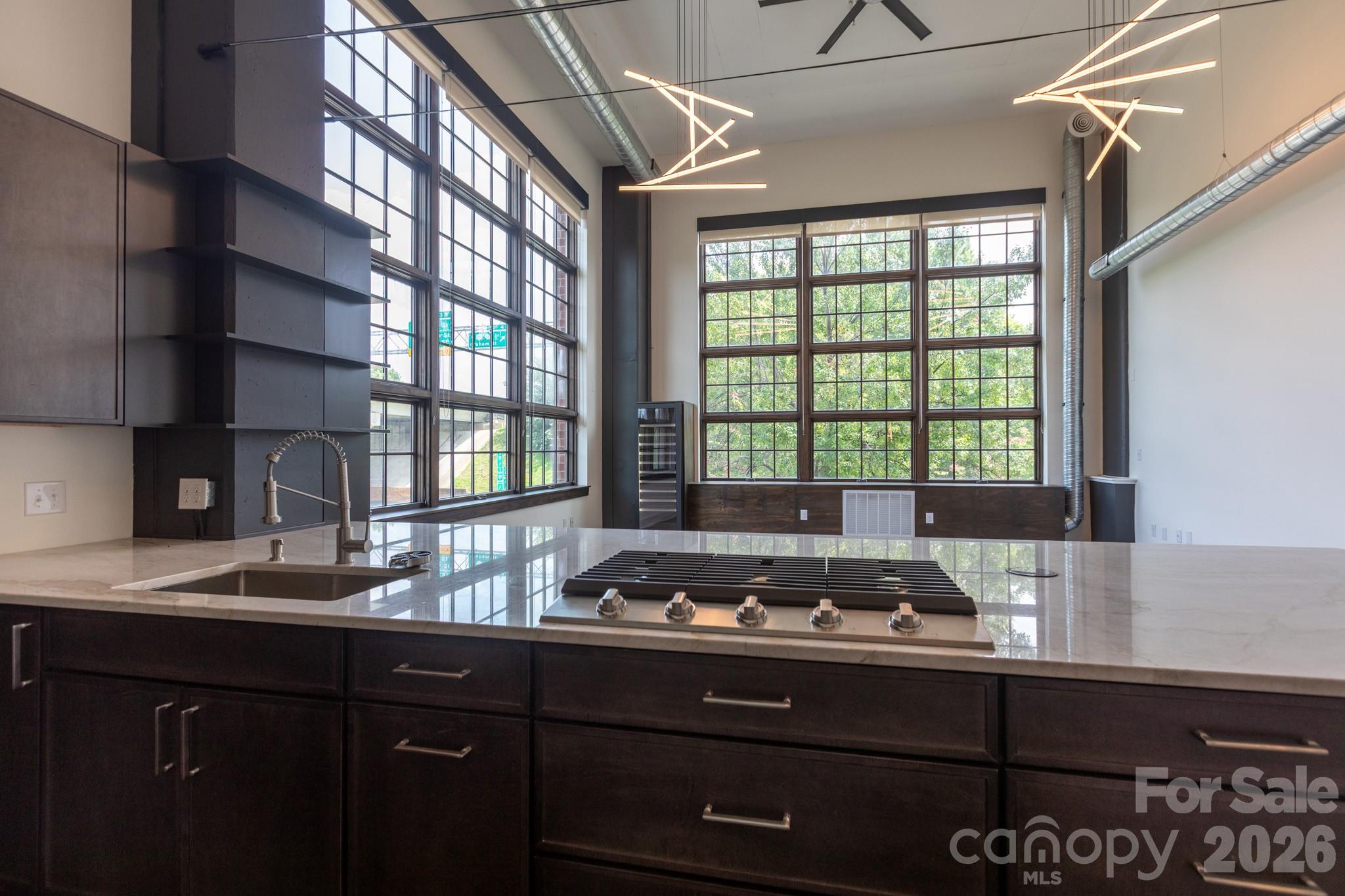 715 N Graham St #201, Charlotte, NC 28202