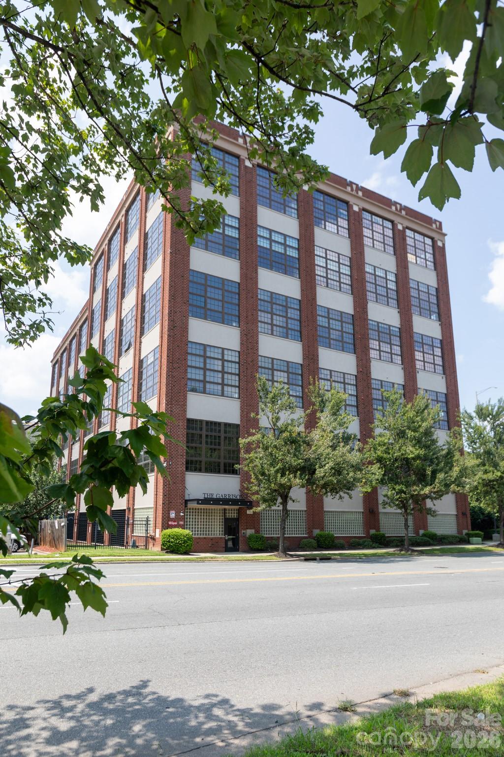 715 N Graham St #201, Charlotte, NC 28202