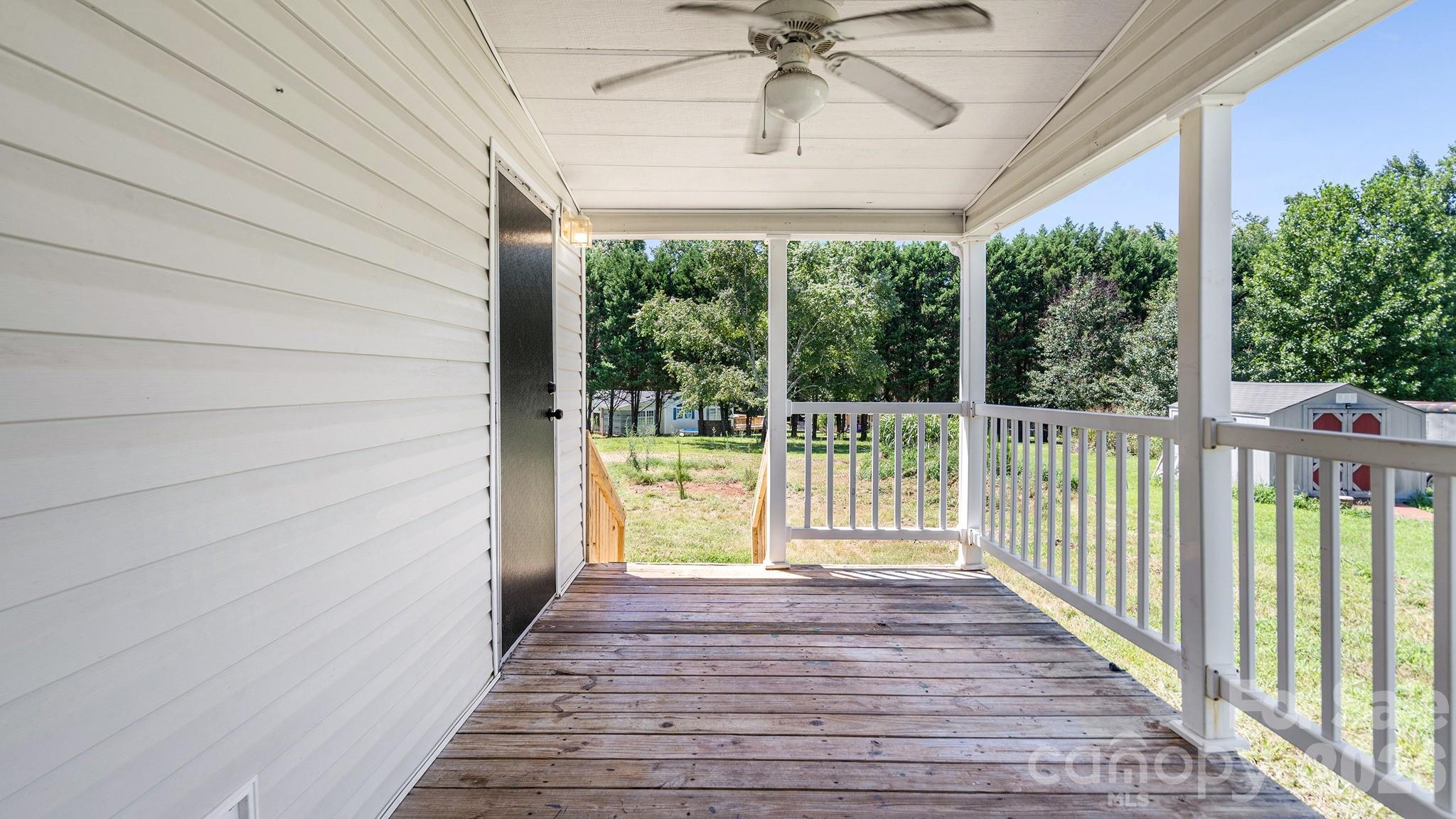 178 Zircon Dr, Statesville, NC 28625