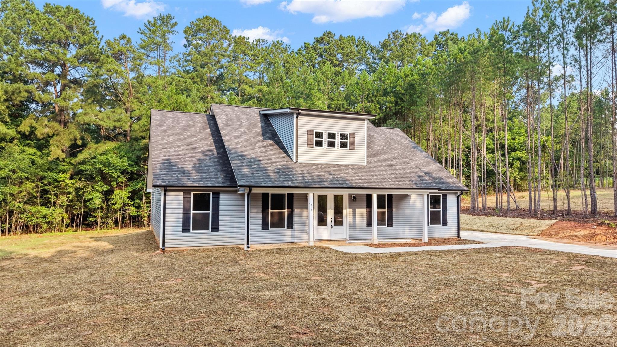 210 Silver Creek Dr, Concord, NC 28027