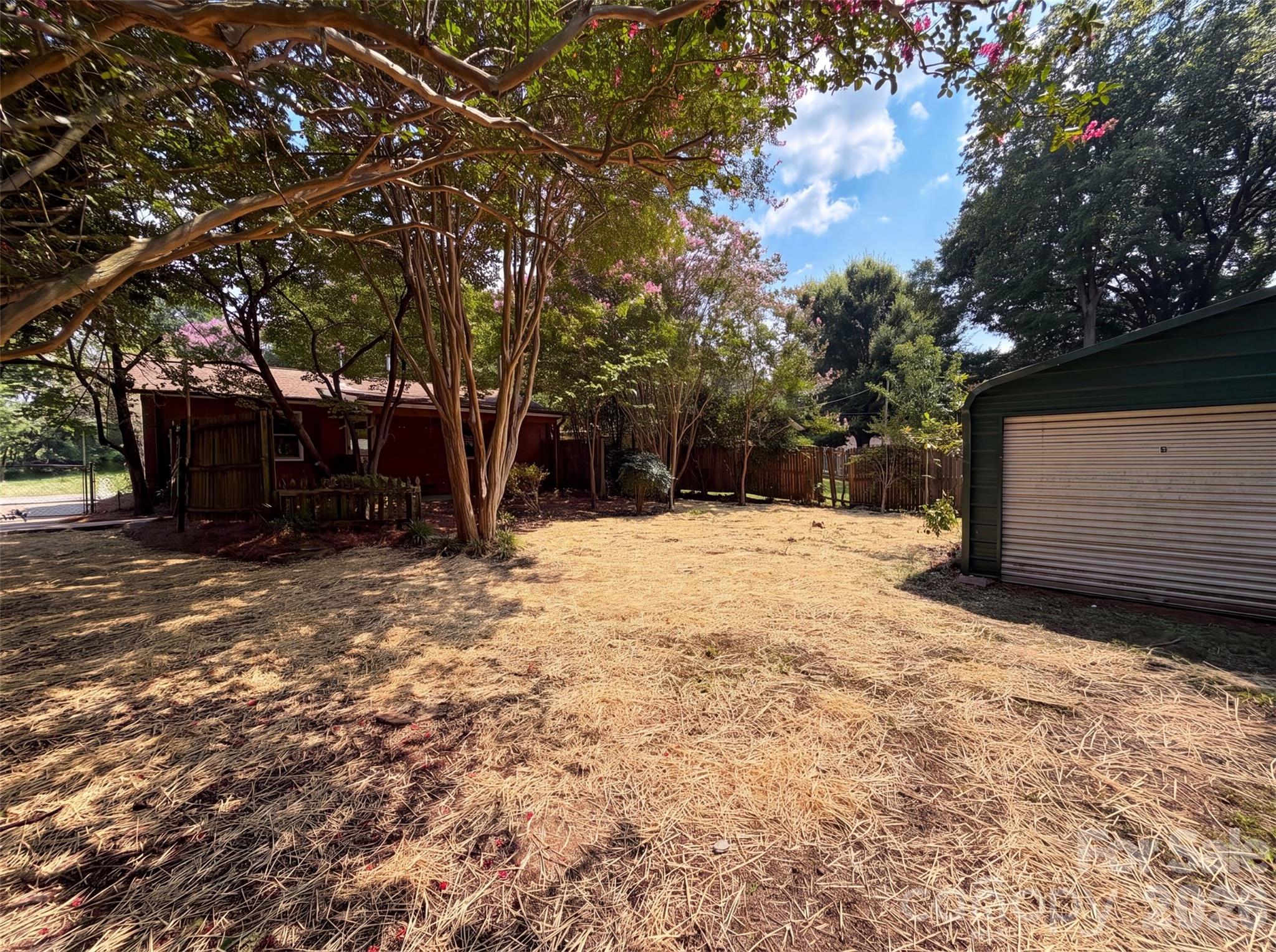 713 Ridgedale Ct, Charlotte, NC 28206