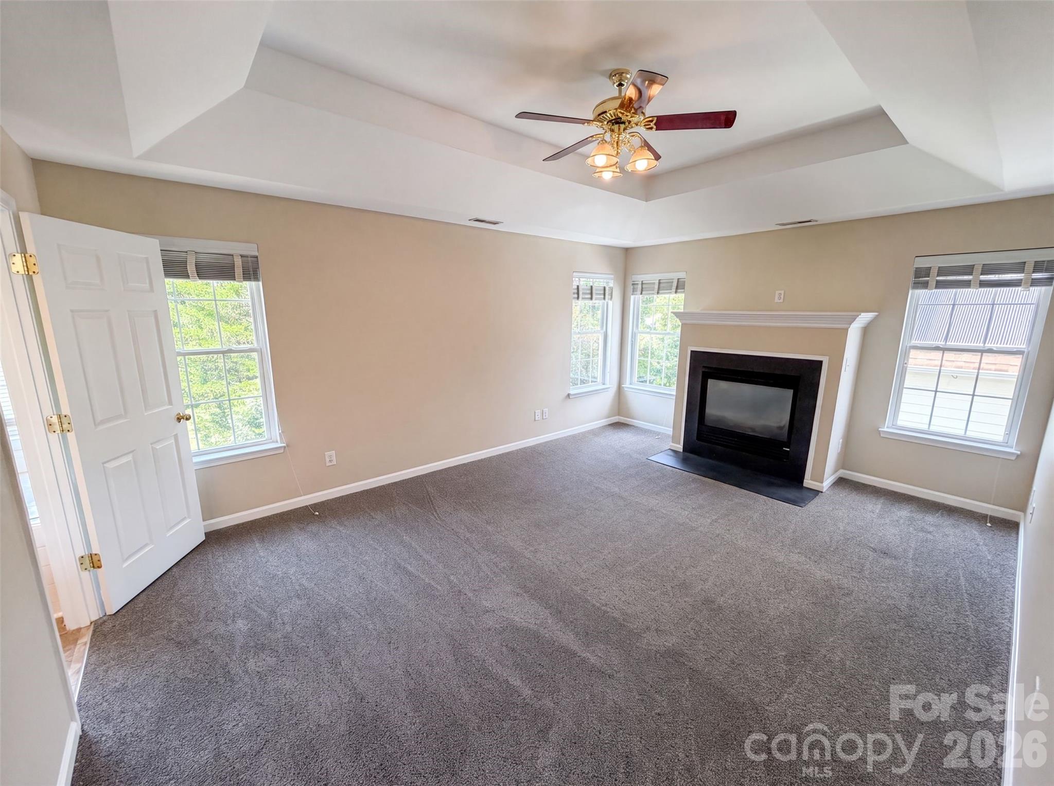 2318 Phlox Ct, Charlotte, NC 28213