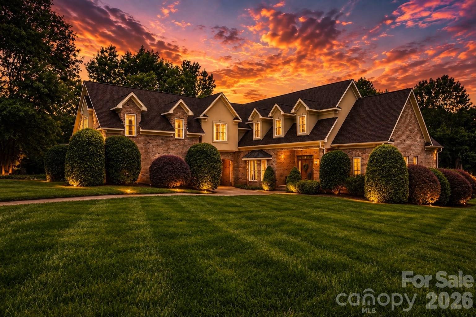 2027 Meadow Run Dr, Matthews, NC 28104