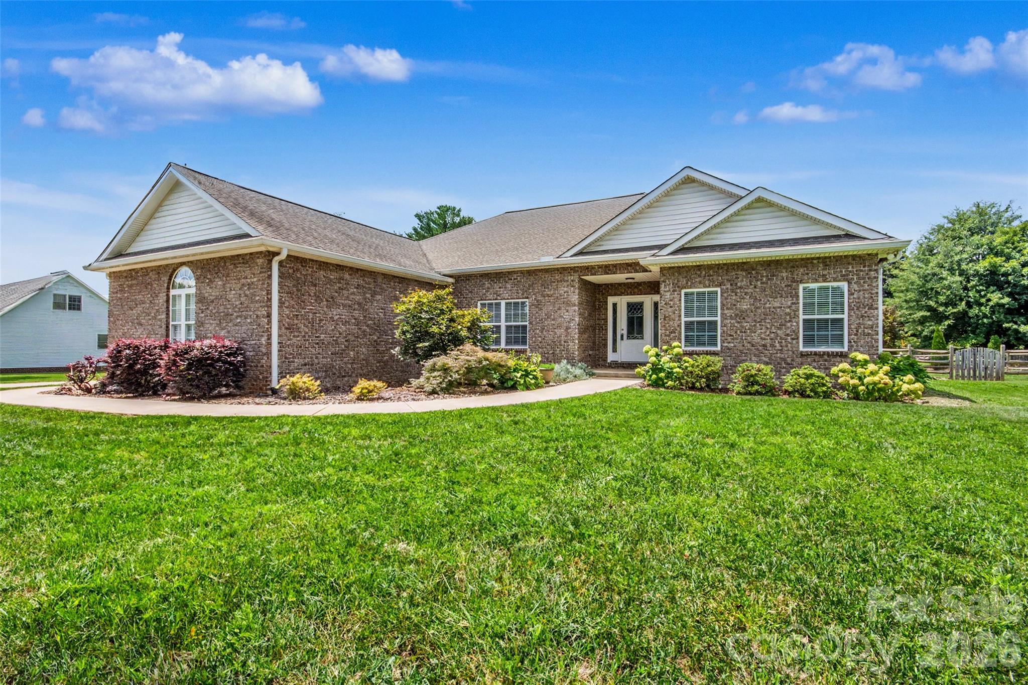 317 Thistle Ln, Statesville, NC 28625