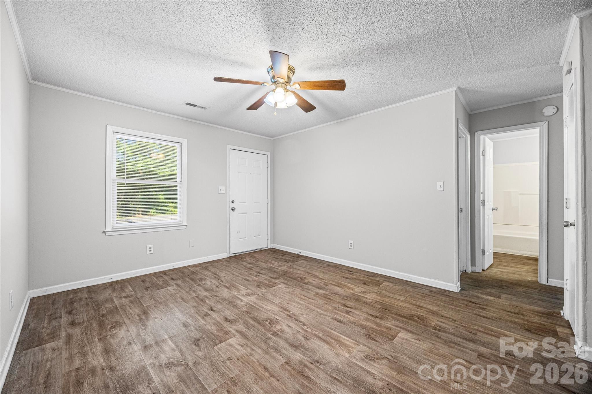 1308 Linwood Rd, Gastonia, NC 28052