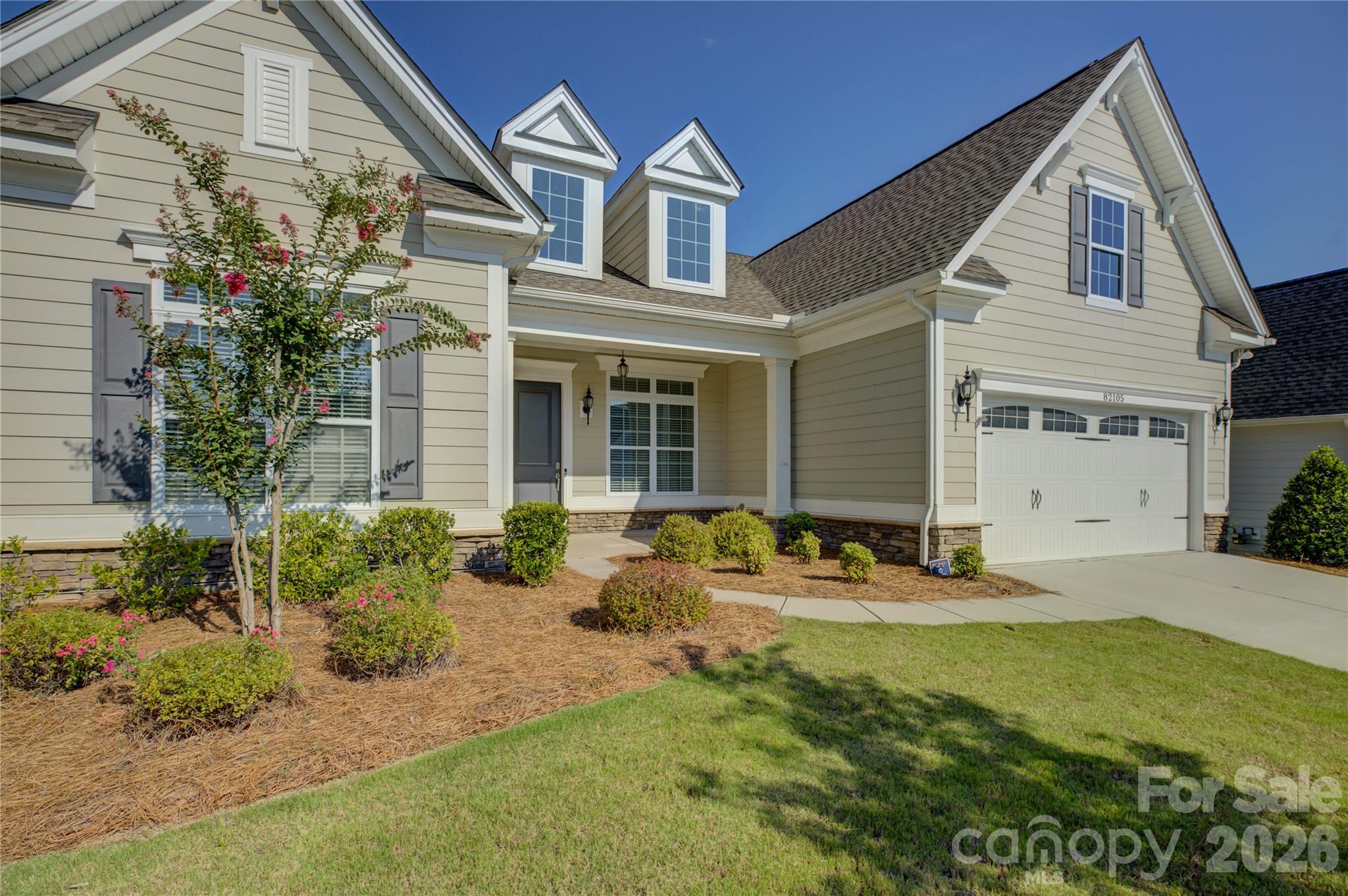 82105 Standing Oak Dr, Charlotte, NC 28278