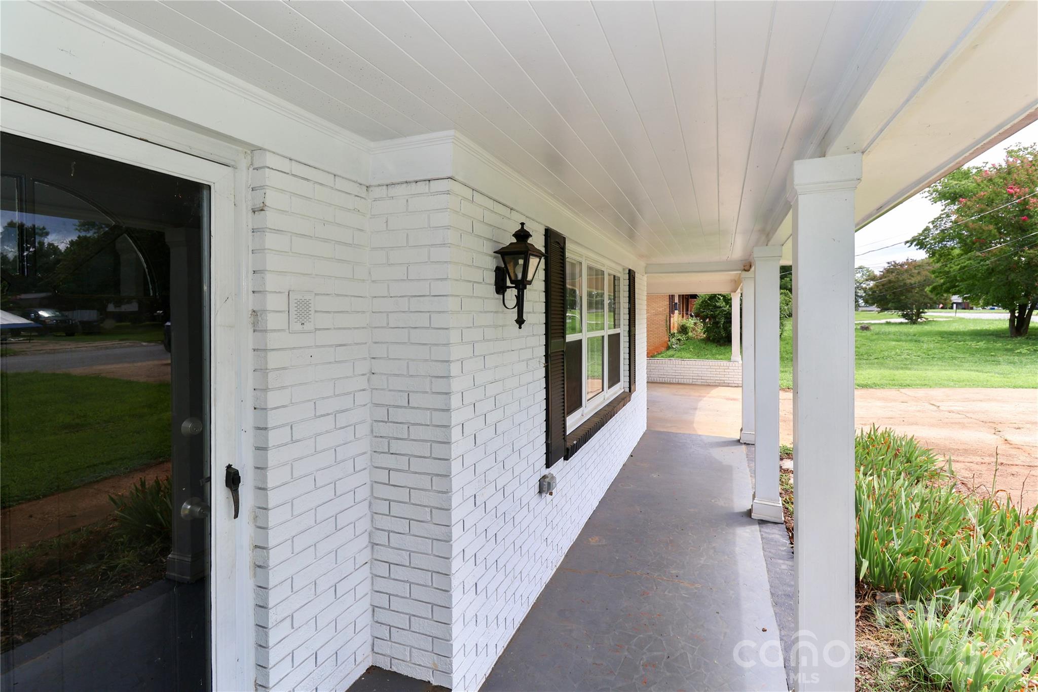 535 N Carolina Ave, Statesville, NC 28677