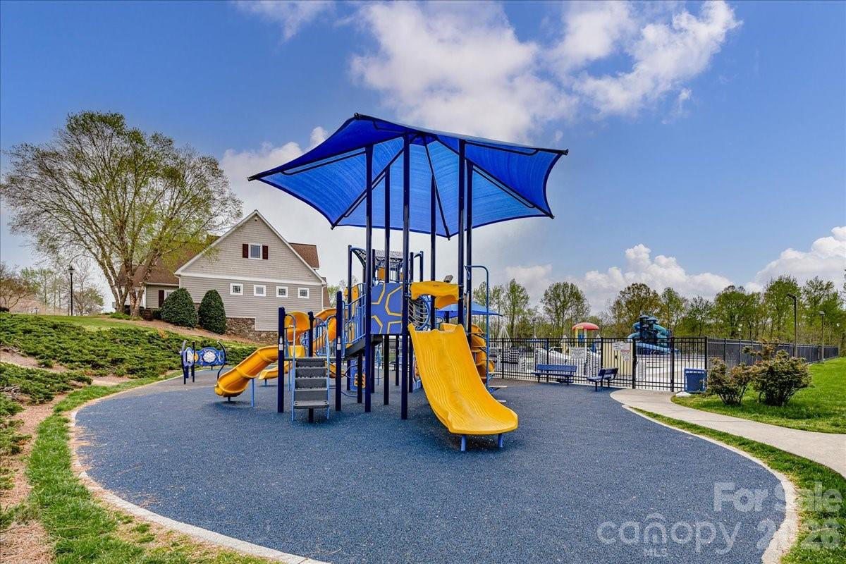 1560 Duckhorn St NW, Concord, NC 28027