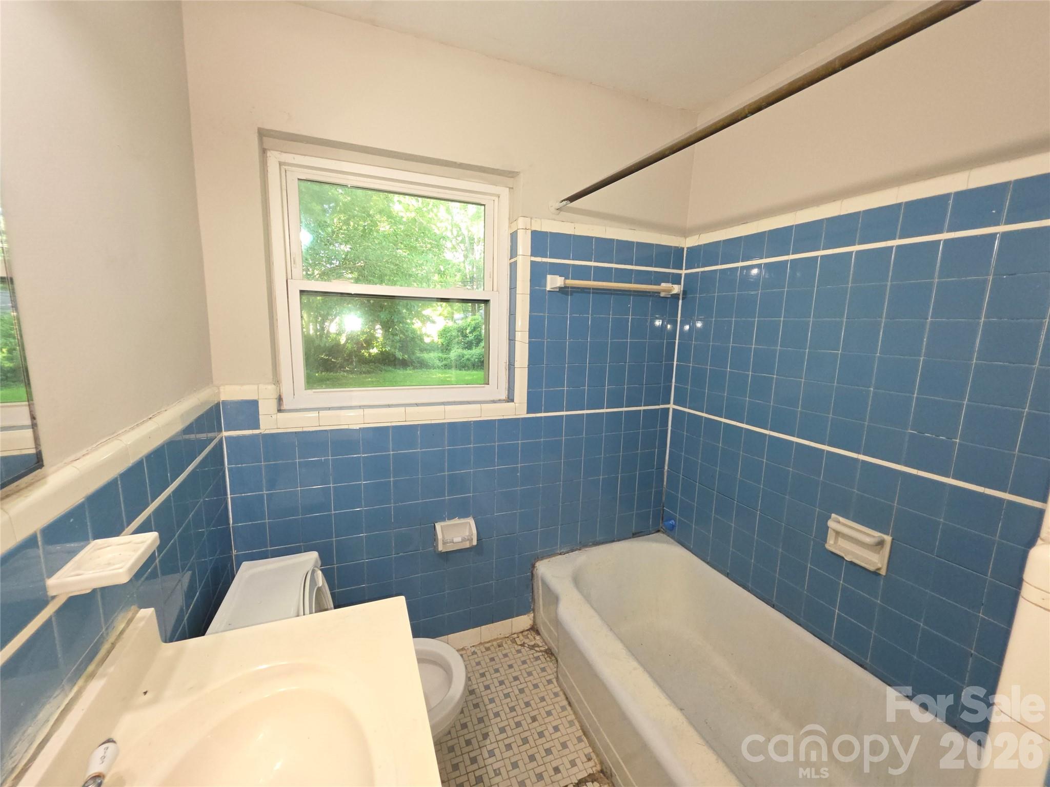 4132 Central Ave, Charlotte, NC 28205