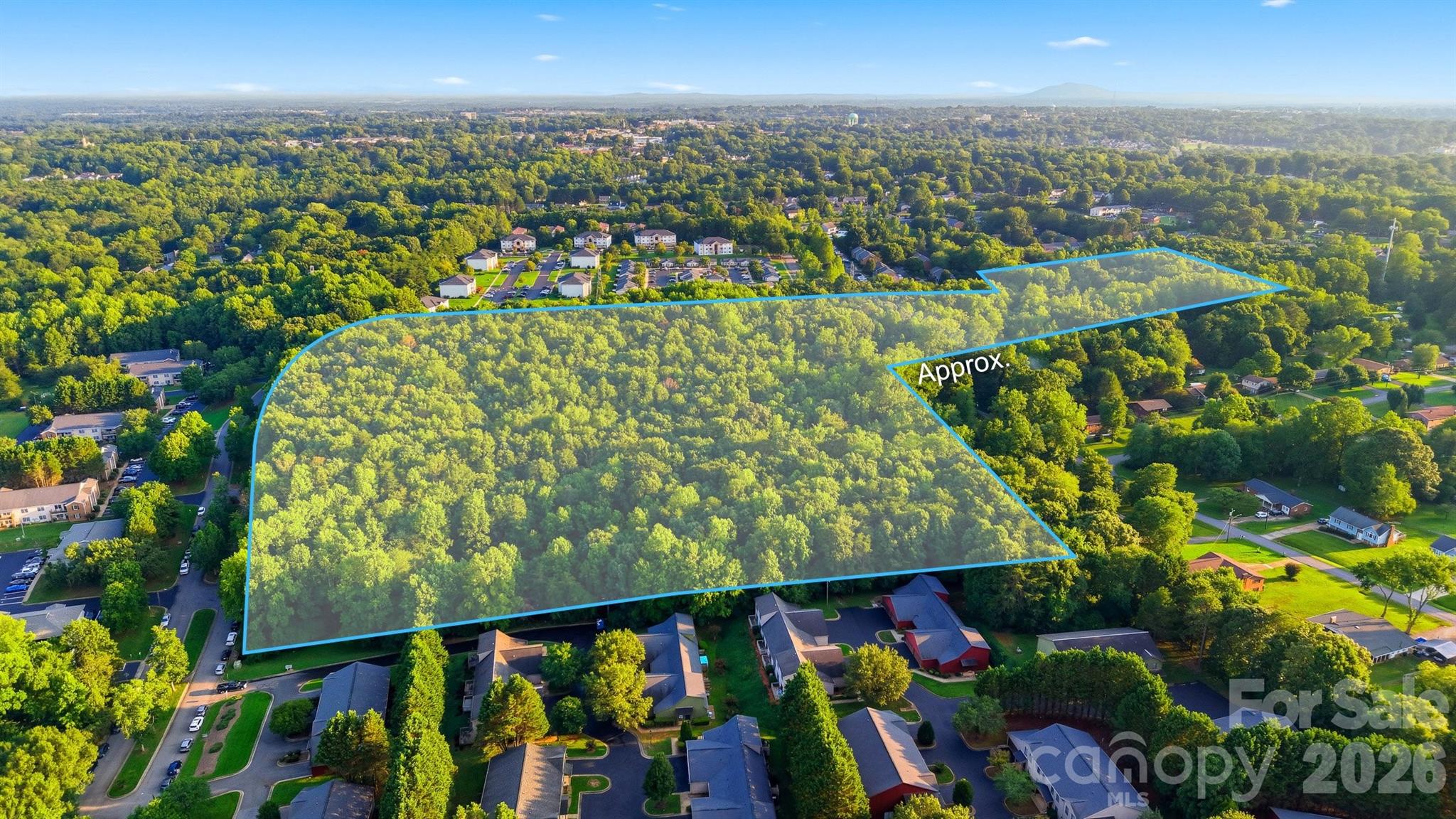1895 20th Avenue Dr NE, Hickory, NC 28601