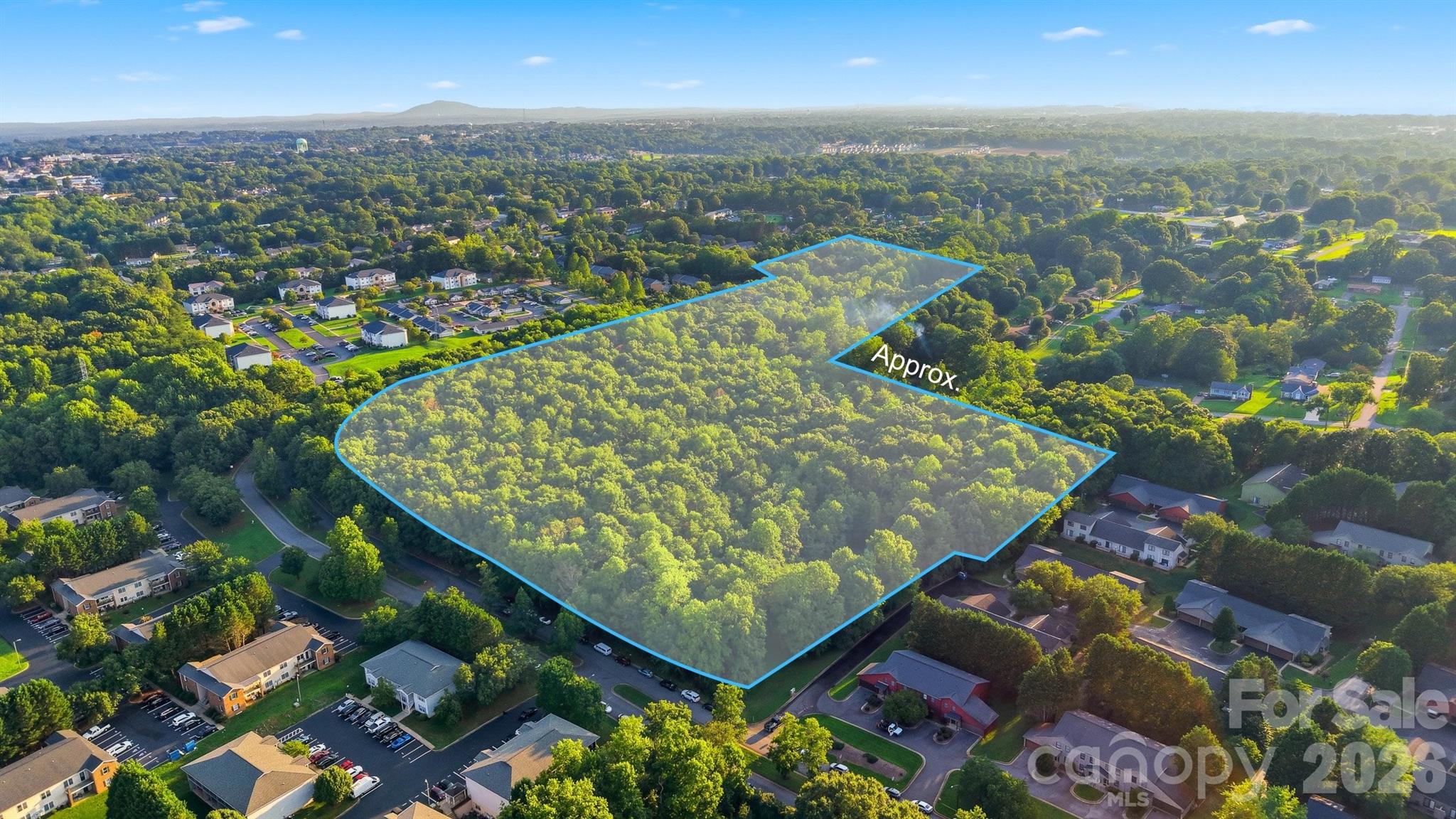 1895 20th Avenue Dr NE, Hickory, NC 28601