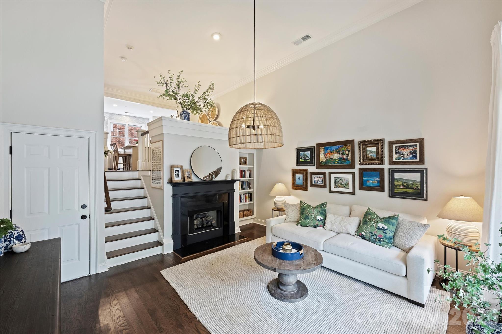 4913 South Hill View Dr, Charlotte, NC 28210
