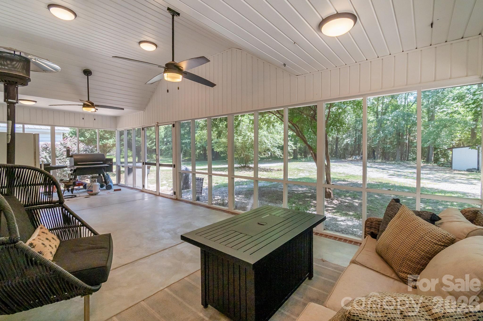 7398 Old Jefferson Hw, Kershaw, SC 29067
