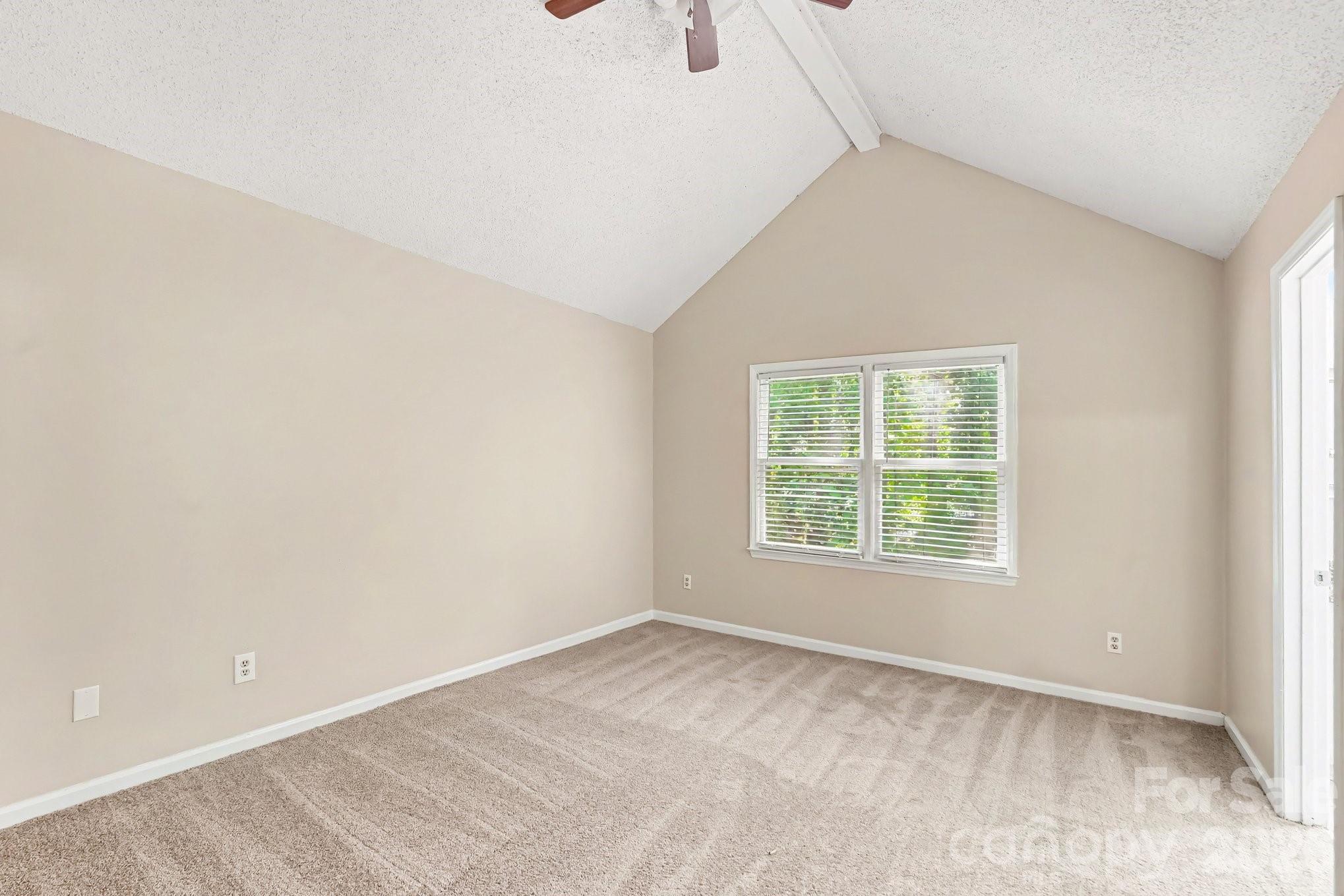 11616 Bowsby Ct, Charlotte, NC 28215