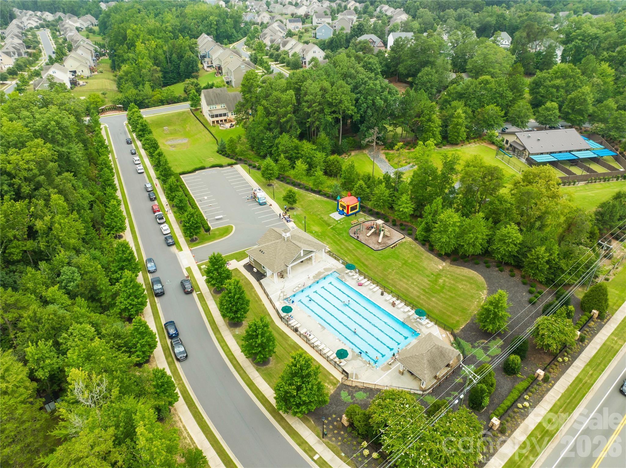 13522 Hyperion Hills Ln, Charlotte, NC 28278
