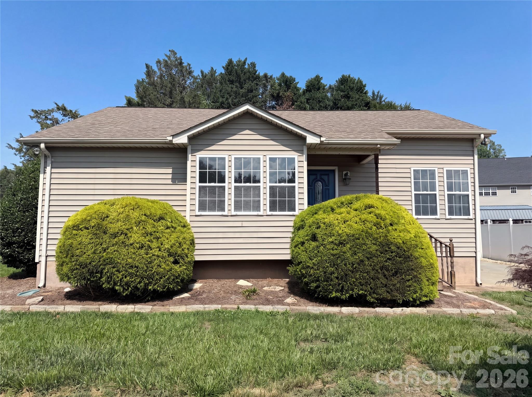 121 Driftwood Dr, Mooresville, NC 28117
