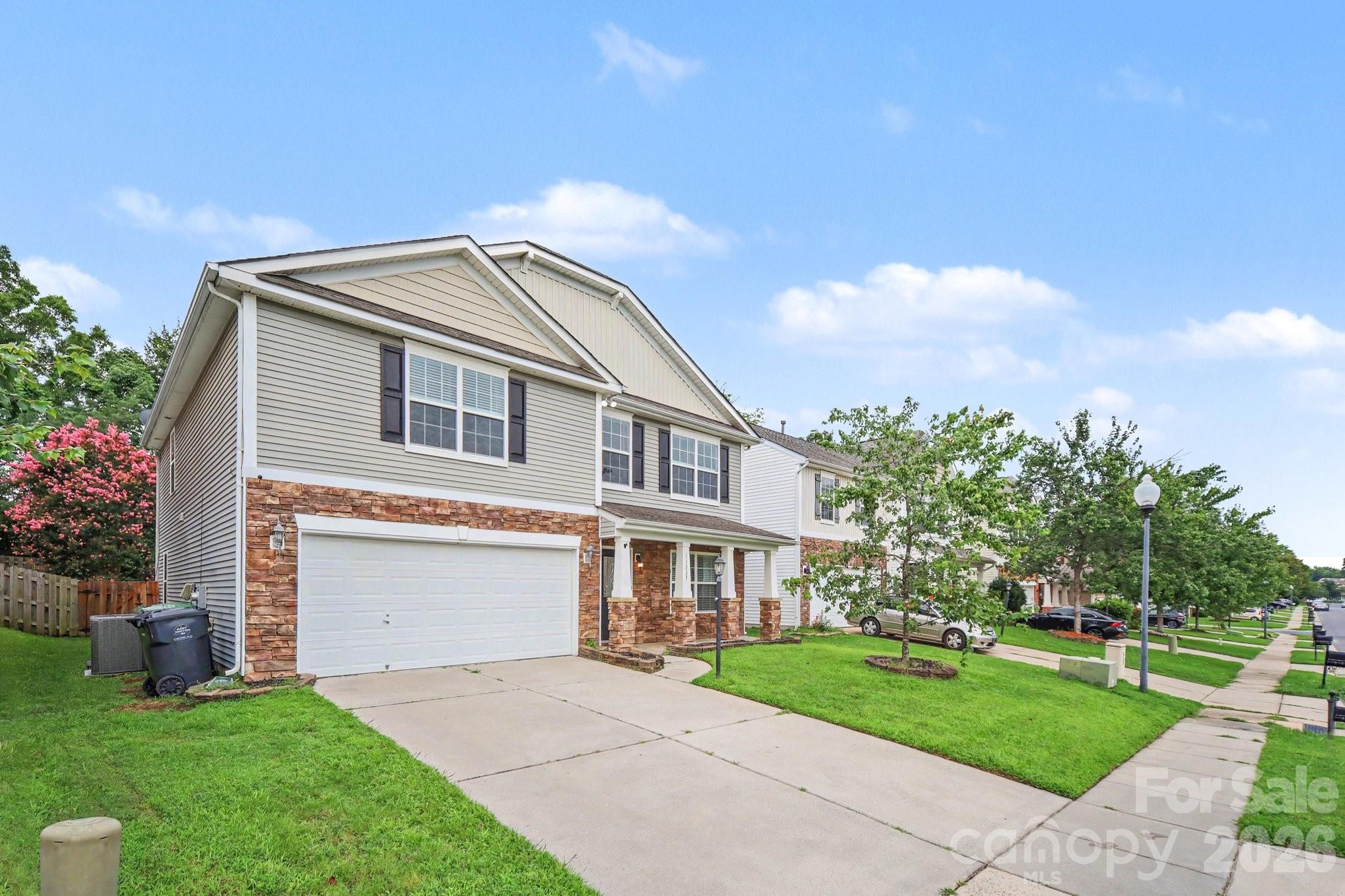 13827 Allison Forest Trl, Charlotte, NC 28278