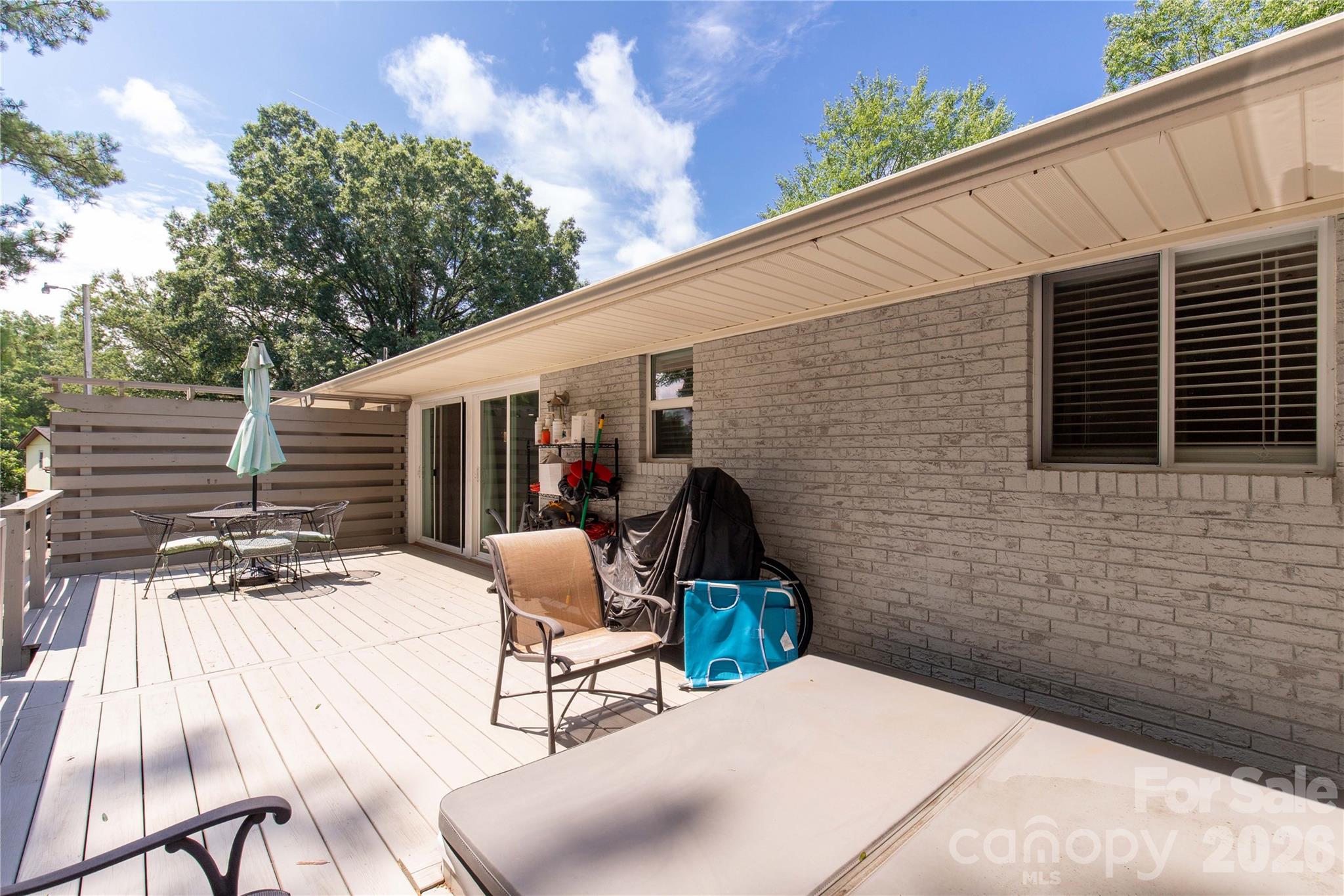 1405 Lakeview Dr, Pineville, NC 28134
