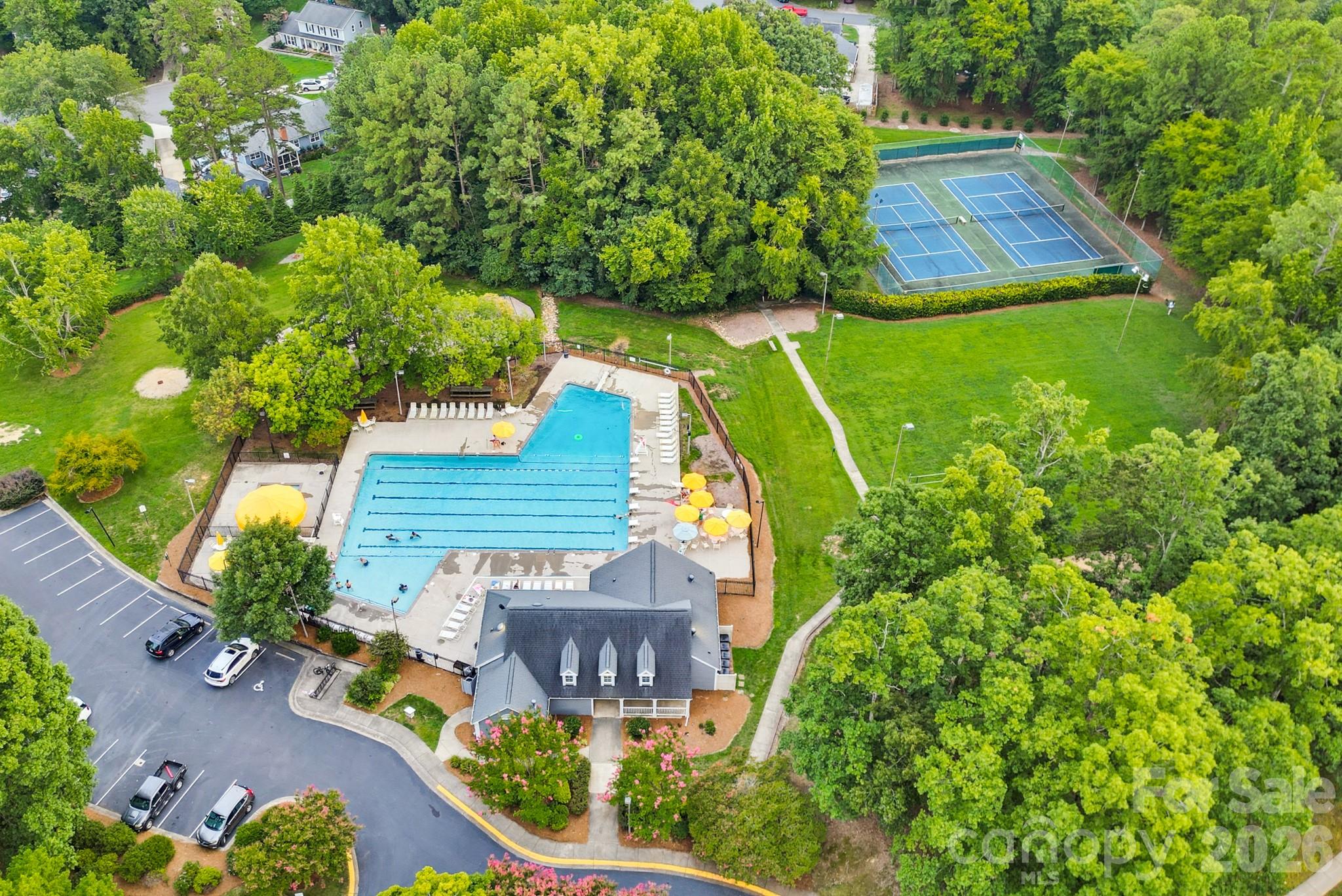4113 Hallam Ct, Charlotte, NC 28269