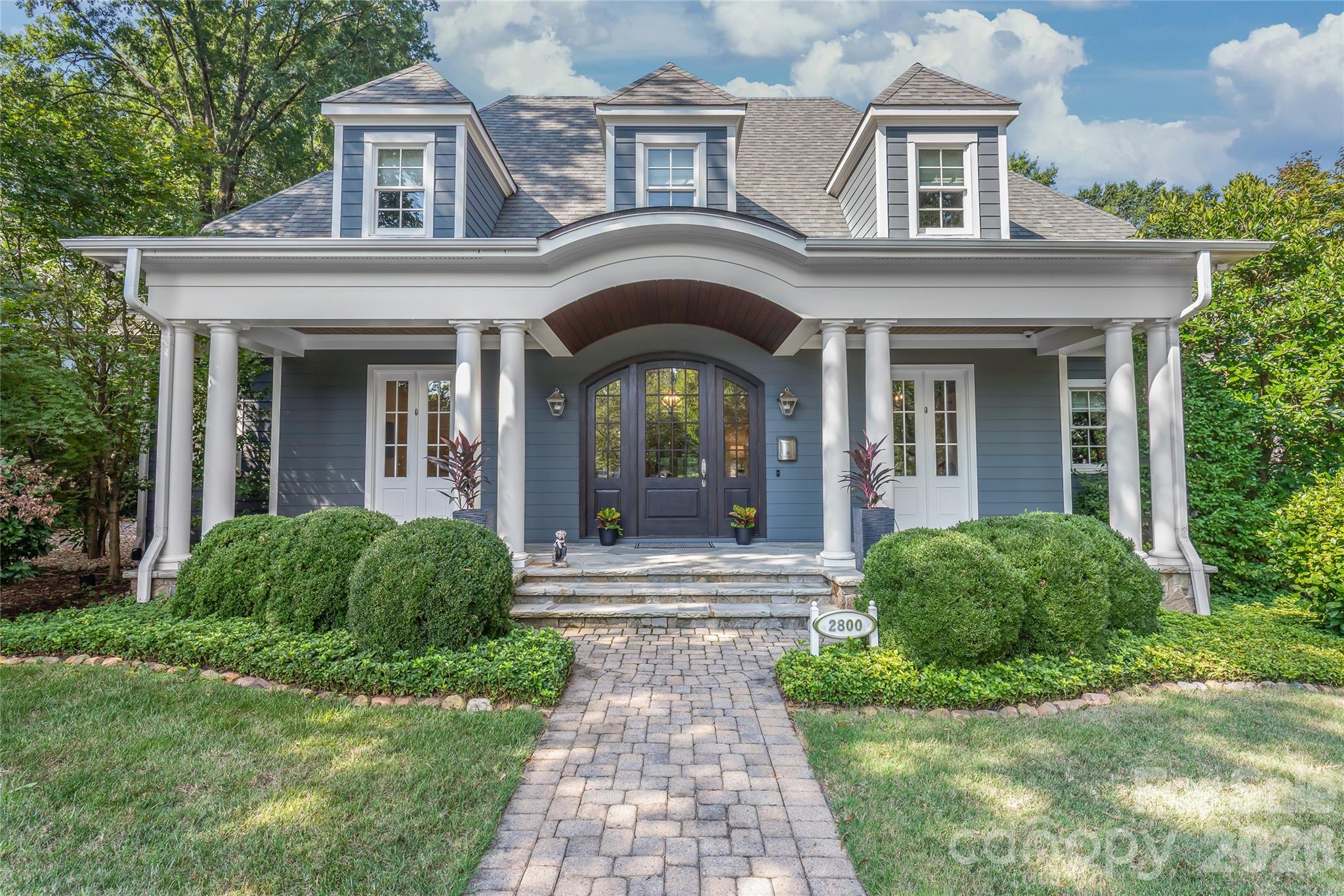 2800 Wintergreen Dr, Charlotte, NC 28211