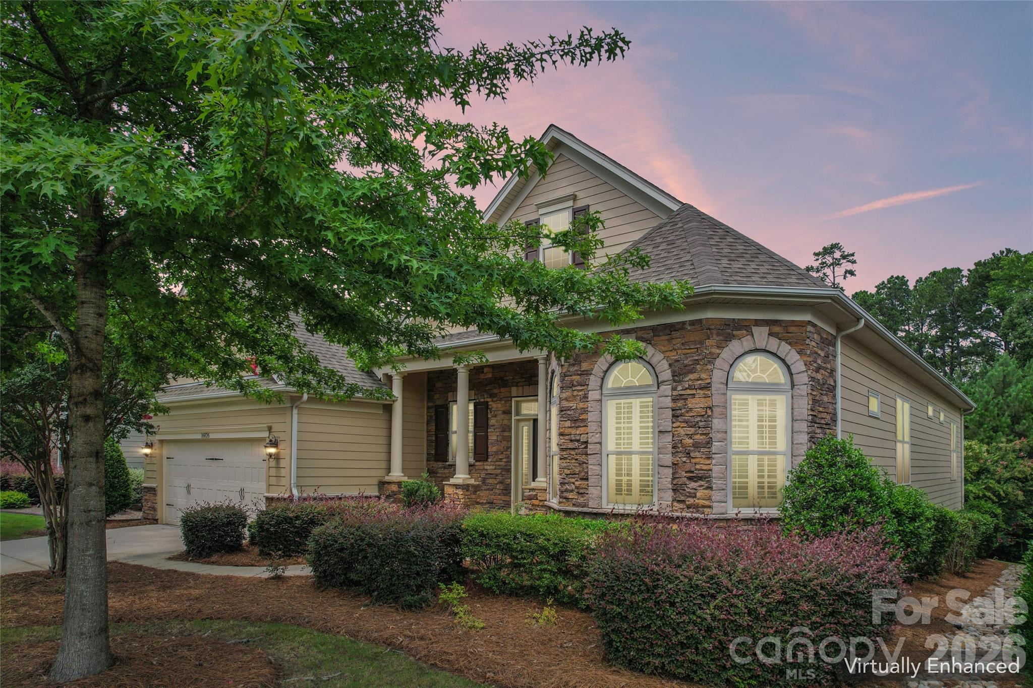16826 Coves Edge Ln, Charlotte, NC 28278