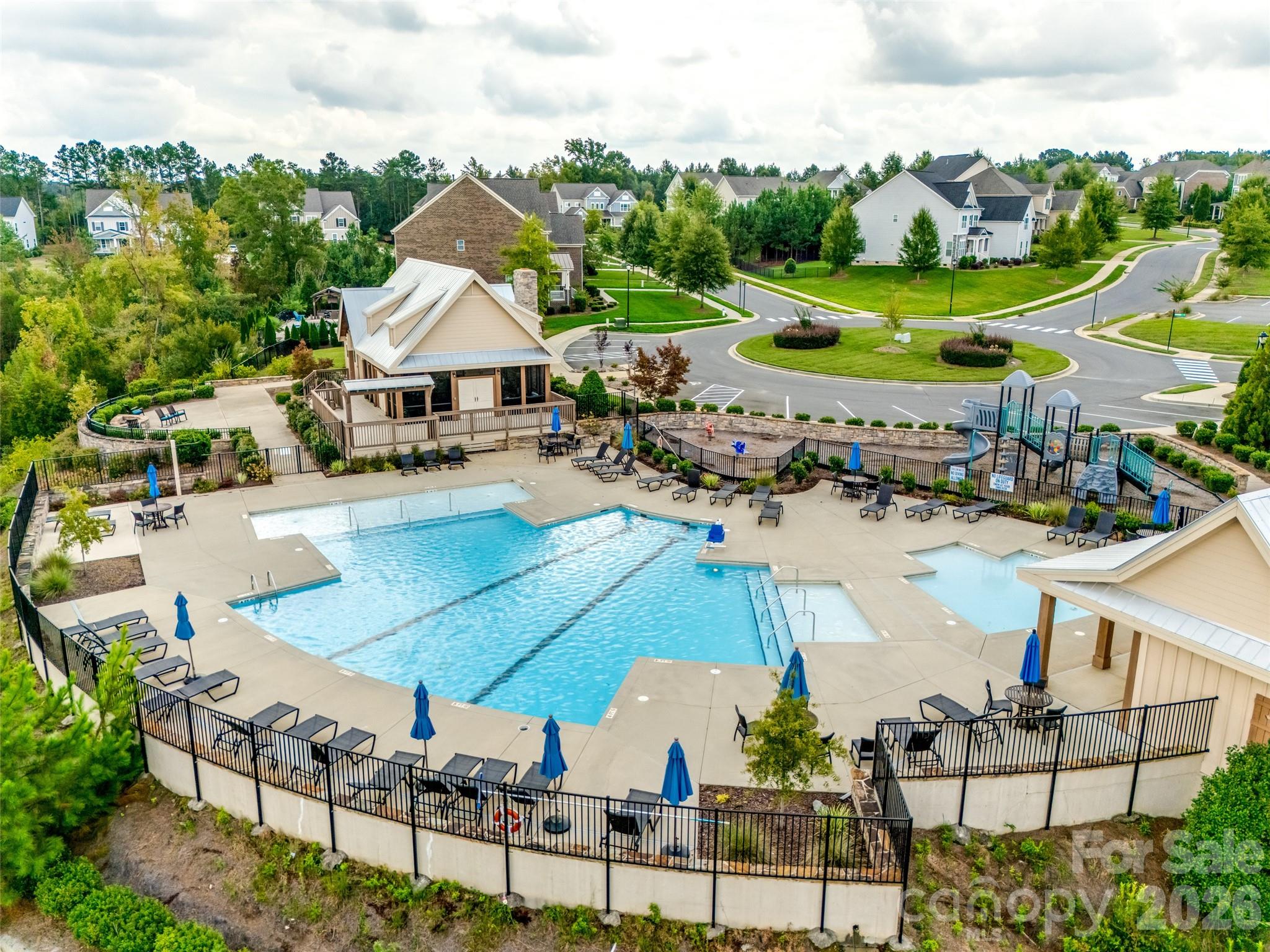 162 Hampton Trail Dr, Fort Mill, SC 29708