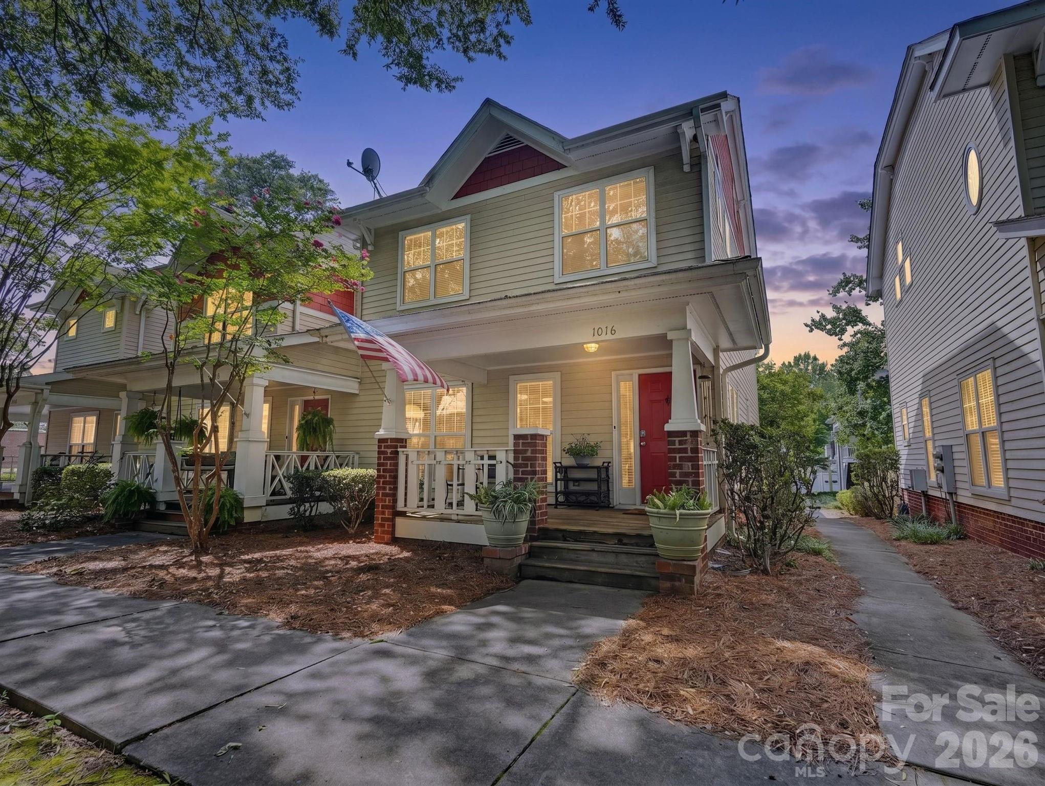 1016 W 1st St, Charlotte, NC 28202