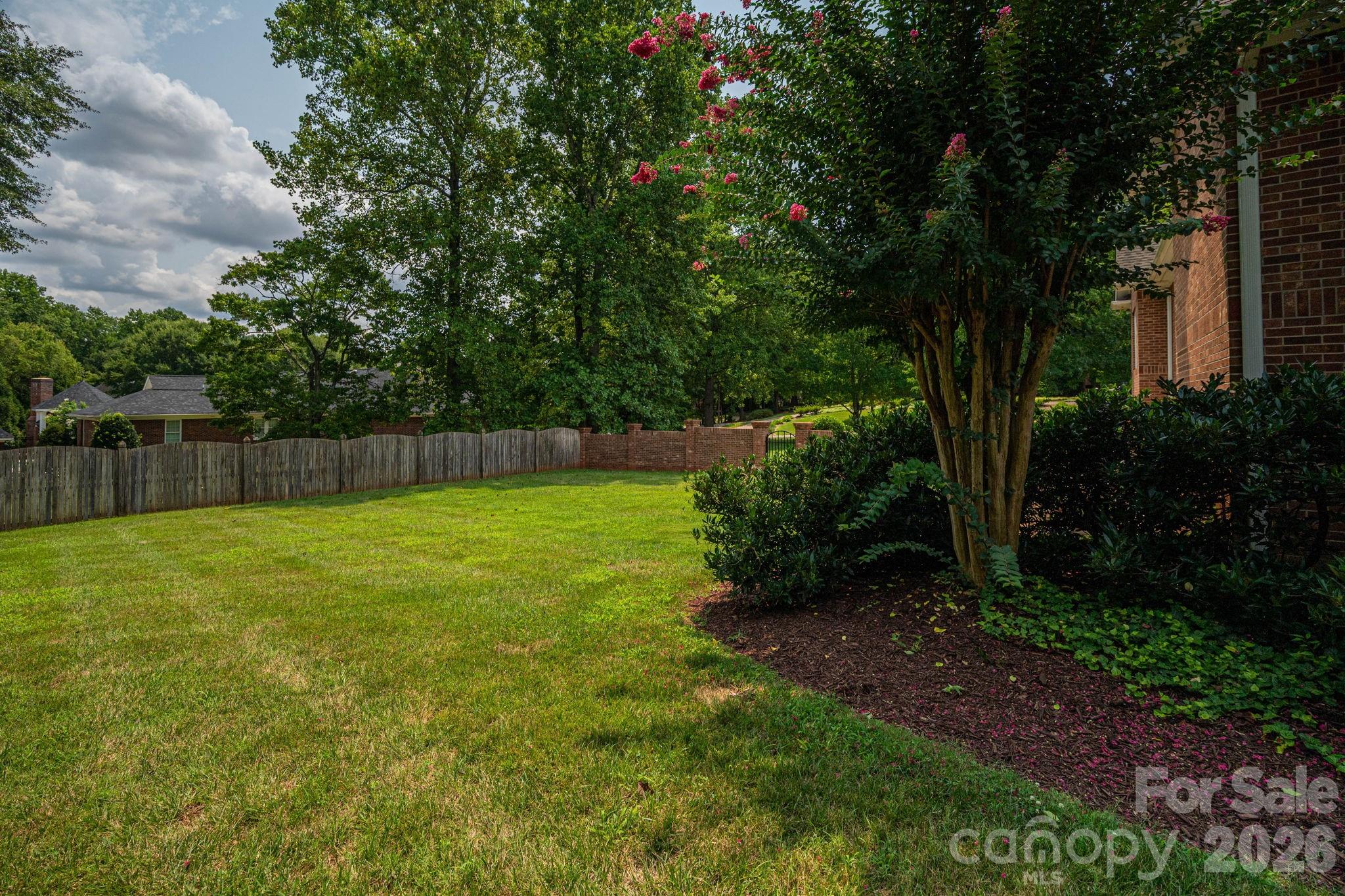 5023 Samuel Pinckney Dr, Belmont, NC 28012