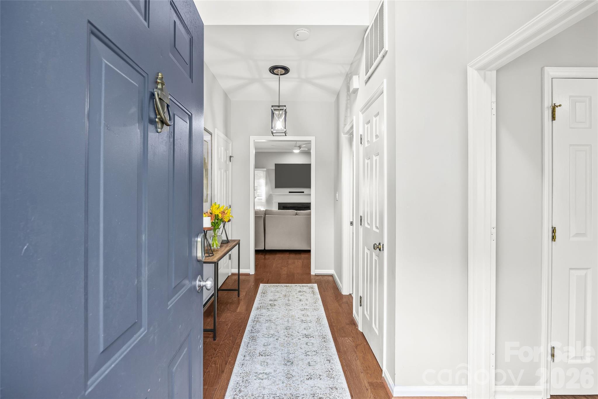 5933 Fitzwilliams Ln, Charlotte, NC 28270