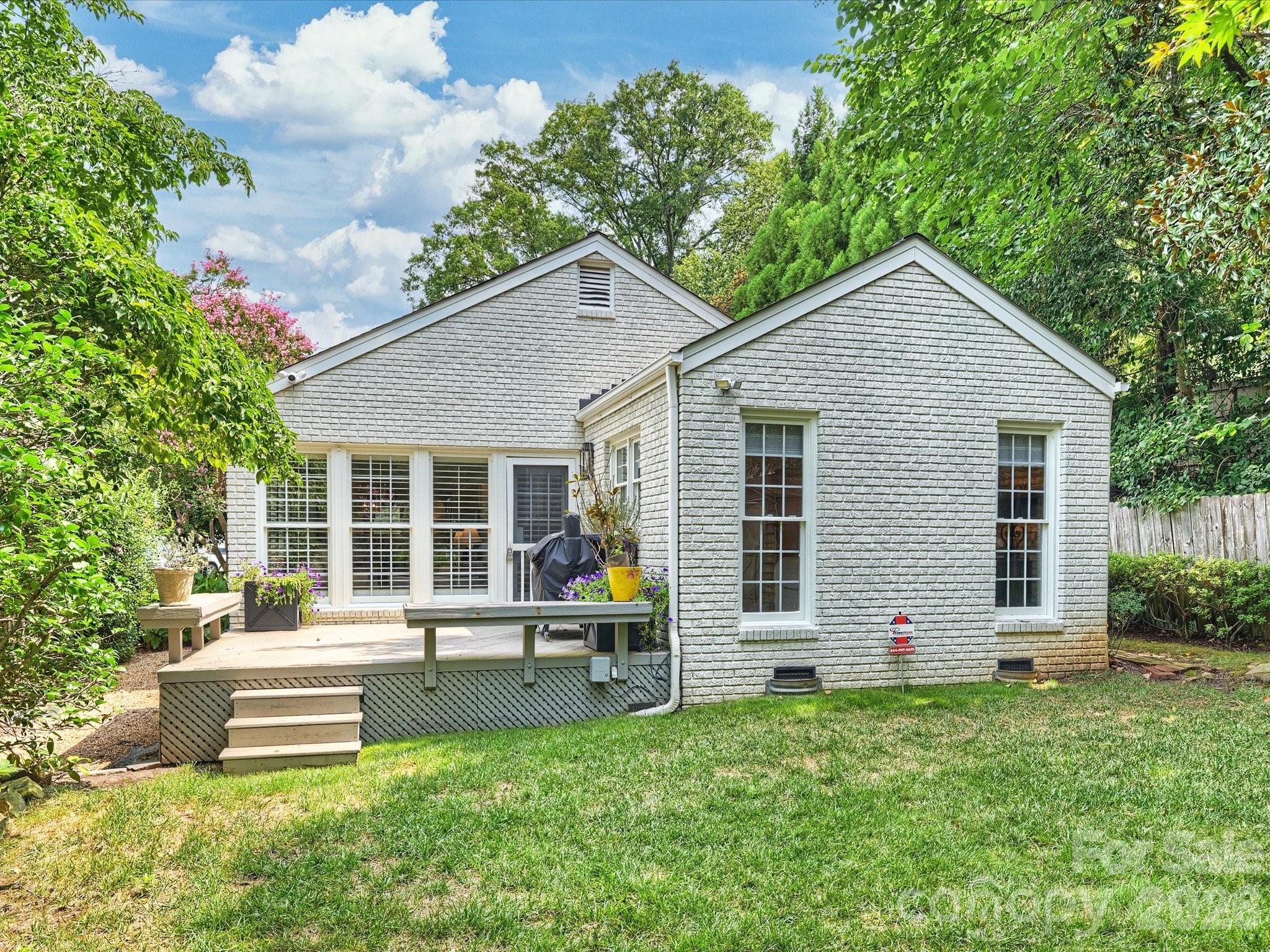 127 Tranquil Ave, Charlotte, NC 28209