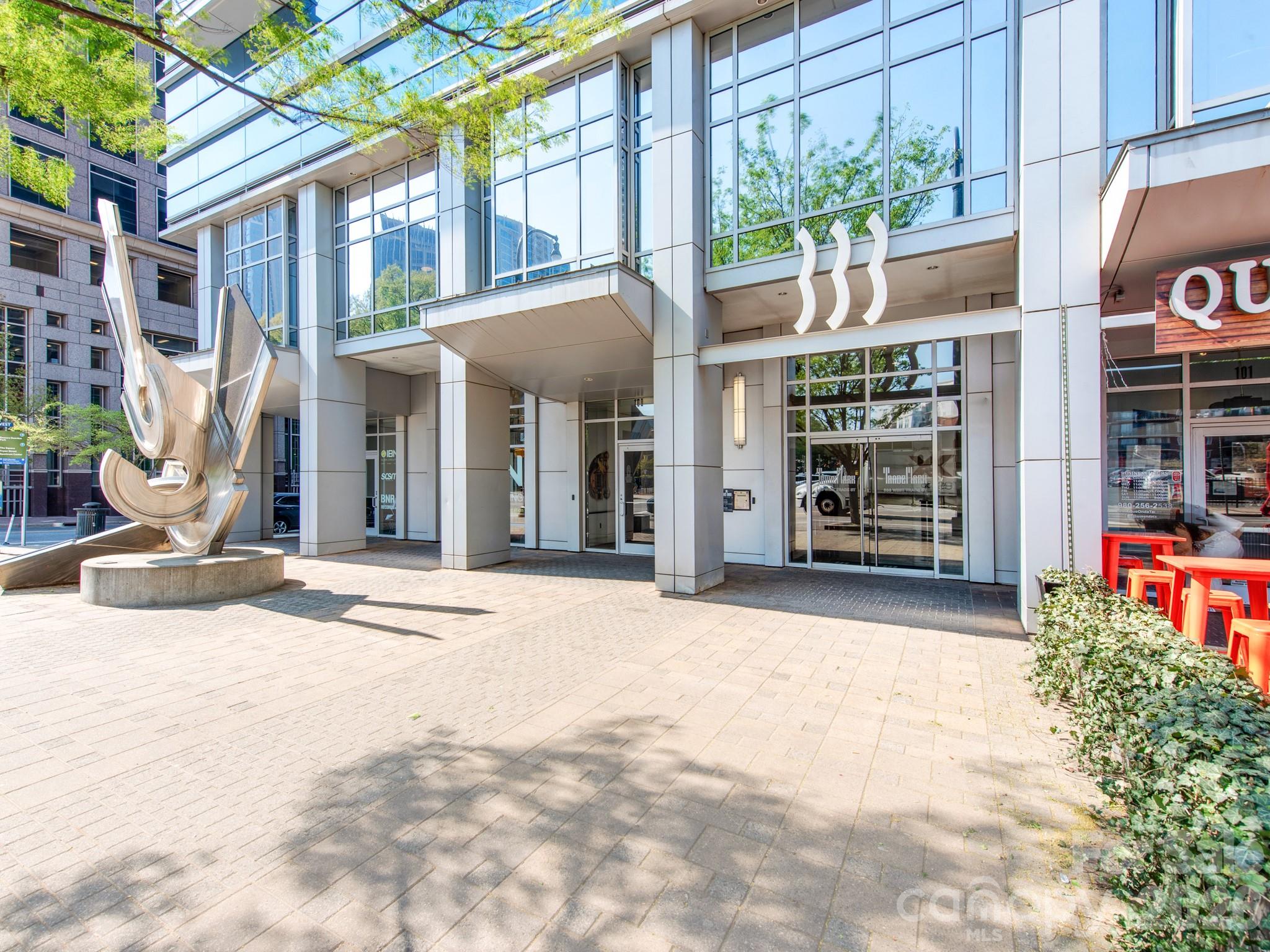 333 W Trade St #2603, Charlotte, NC 28202